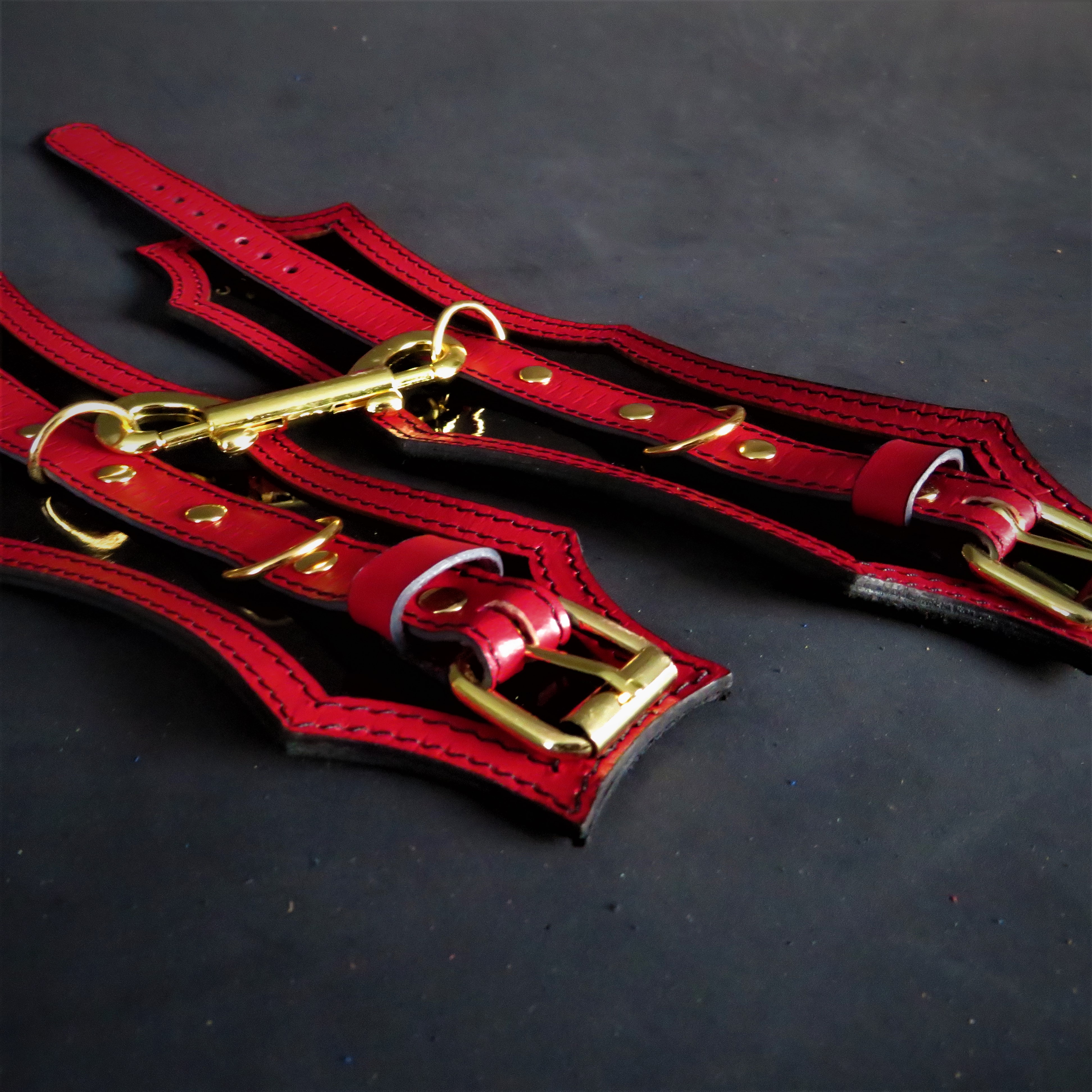 Handmade Red & Black Leather Suspension Cuffs – Vegetable-Tanned & Patent Leather with Suede Lining