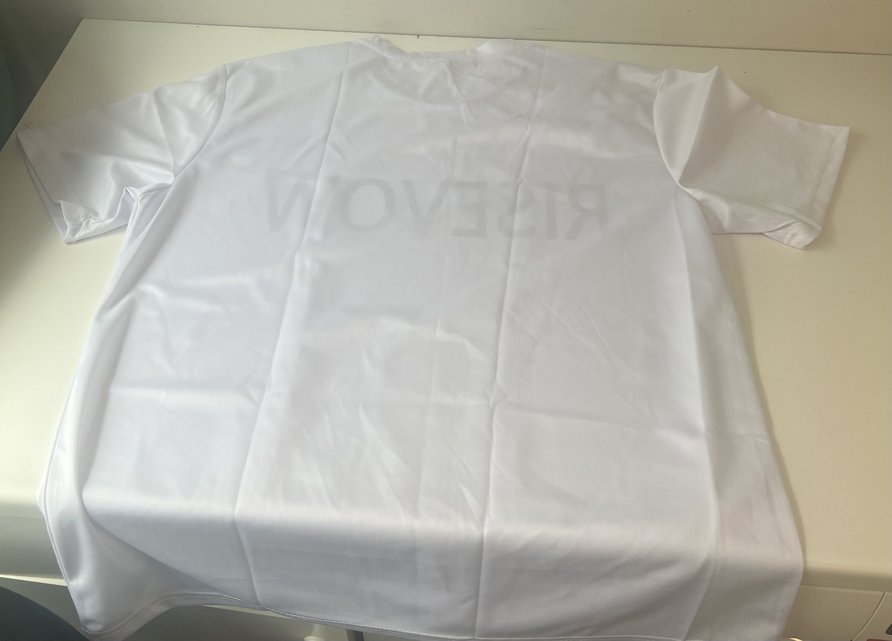 RISEVOW White T-Shirt