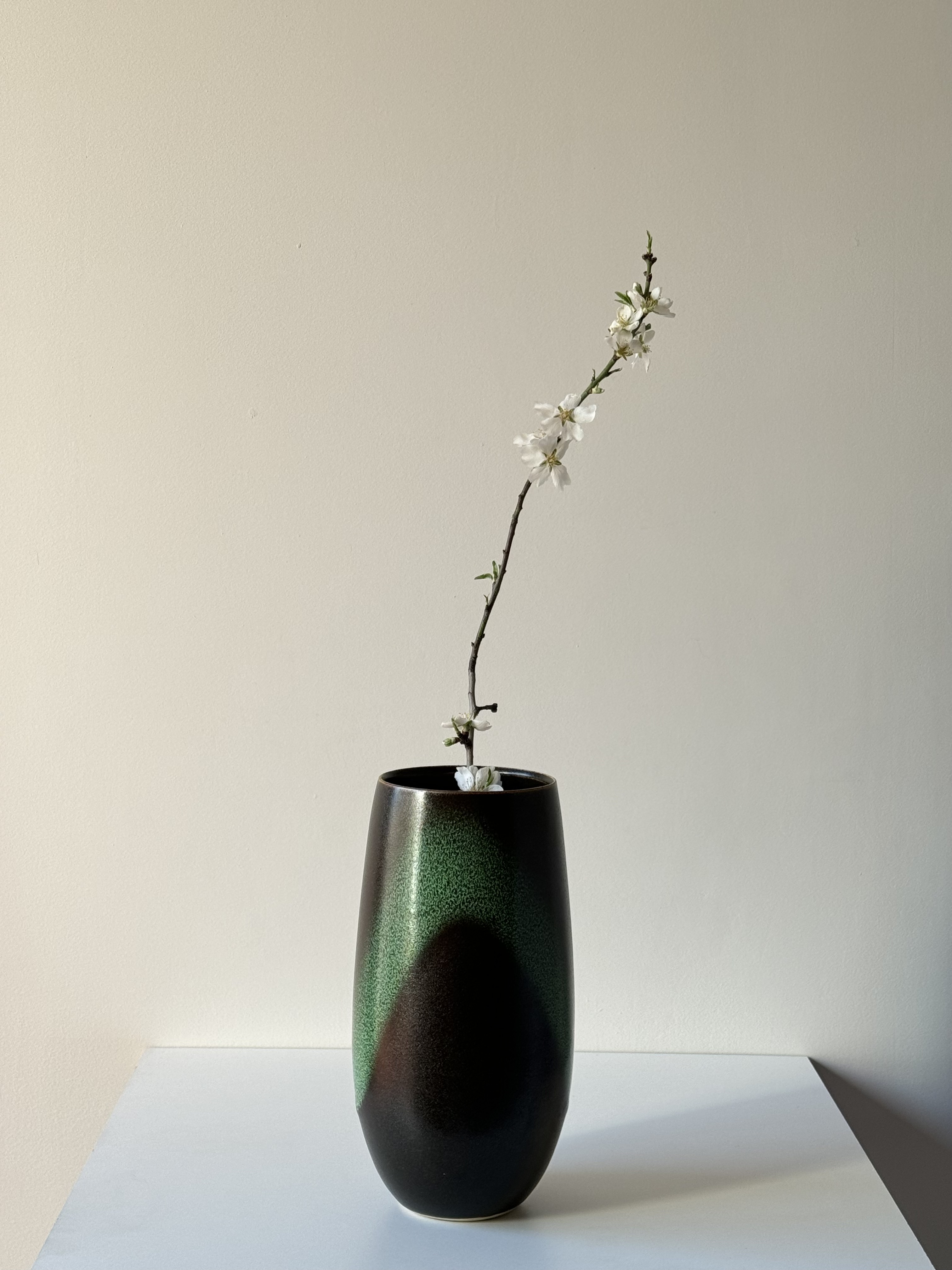 IKEBANA vase JAPAN 1960s/TACHIKICHI ‘JADE’ HISUI KYO-YAKI