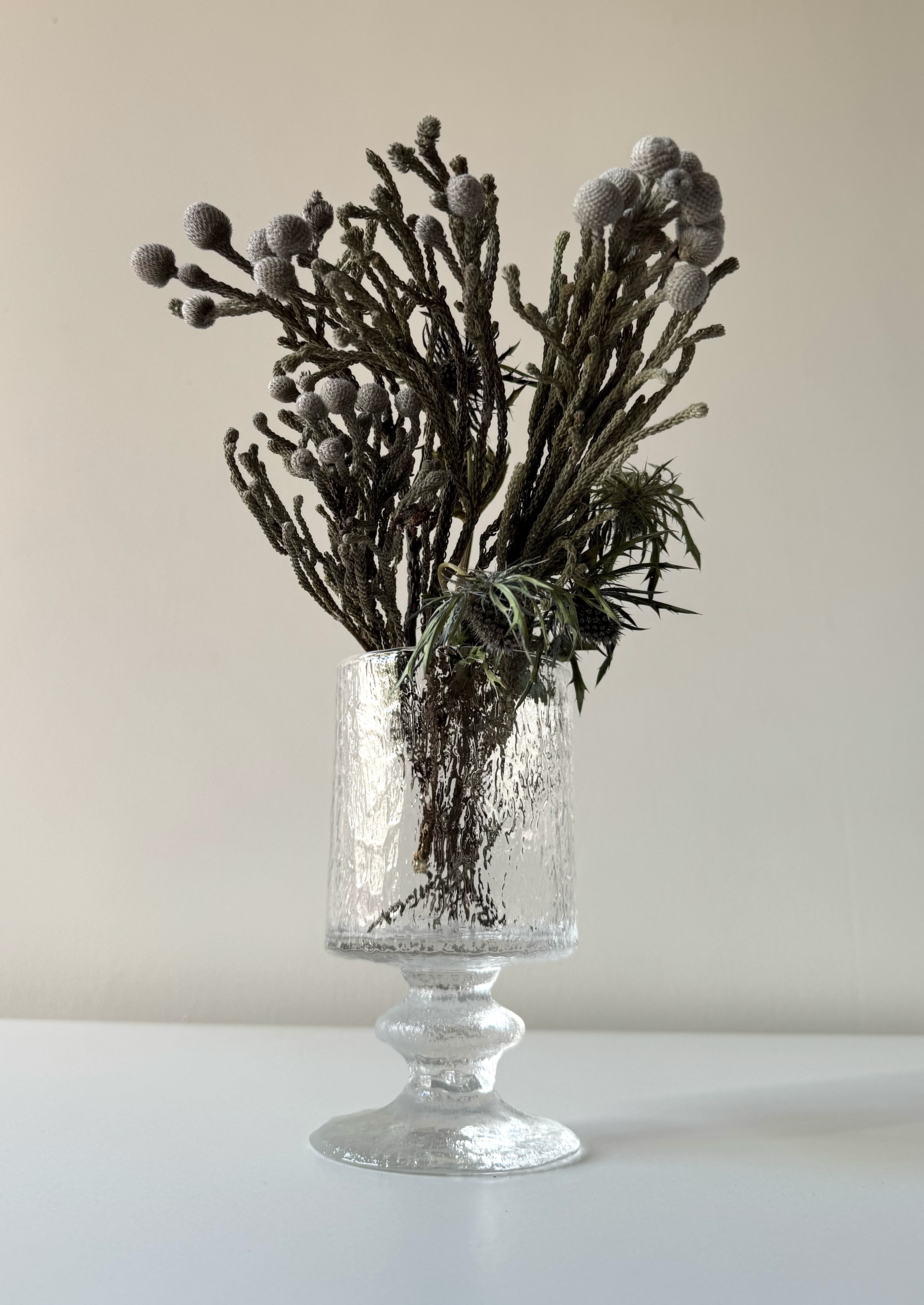 Wine glass: Festivo “Senaattori”  by Scandinavian company Iittala 1960-1970.Designed by TIMO SARPANEVA 