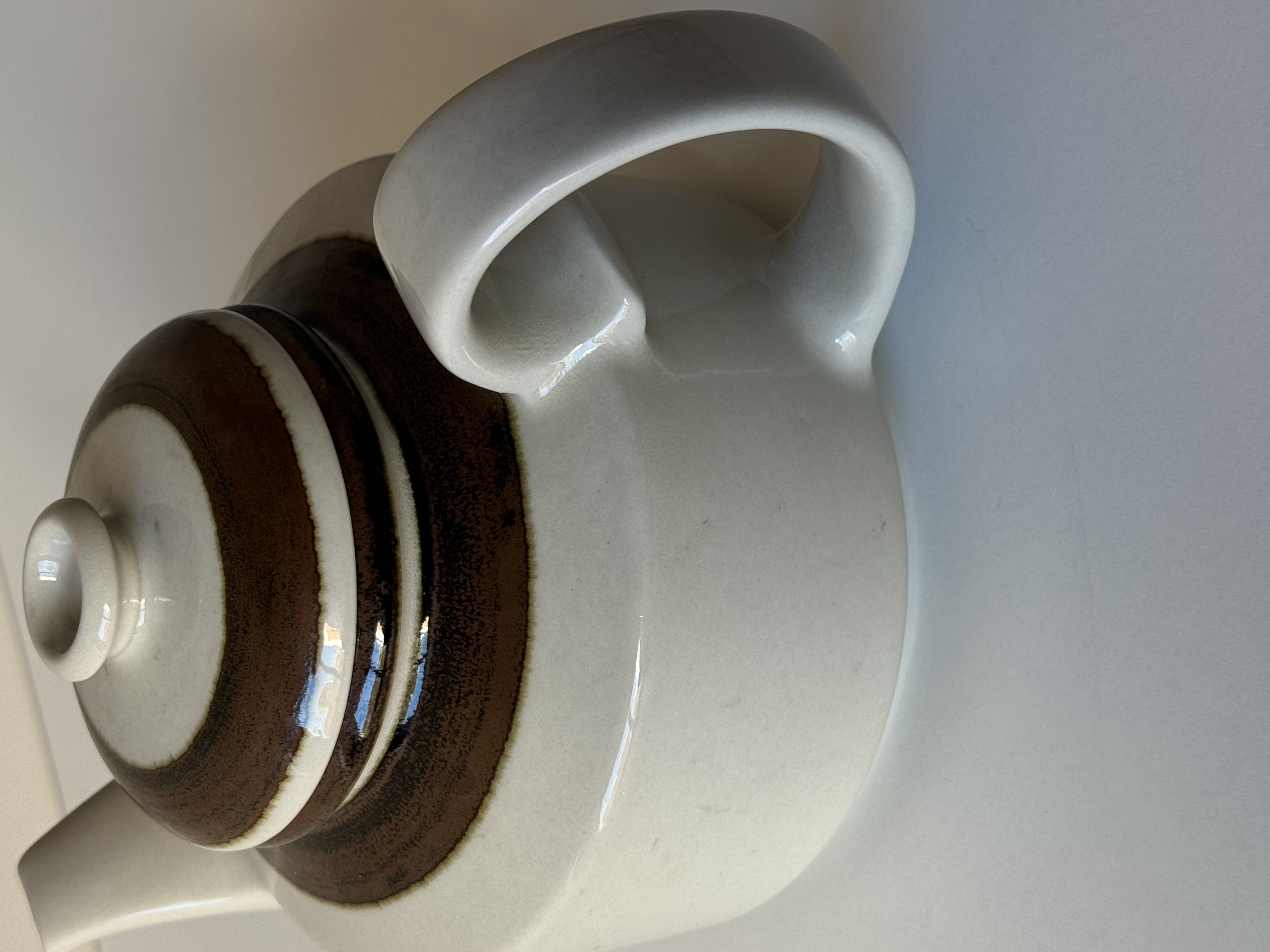 Teapot ceramic Arabia KARELIA designed by Anja Jaatinen Winquist