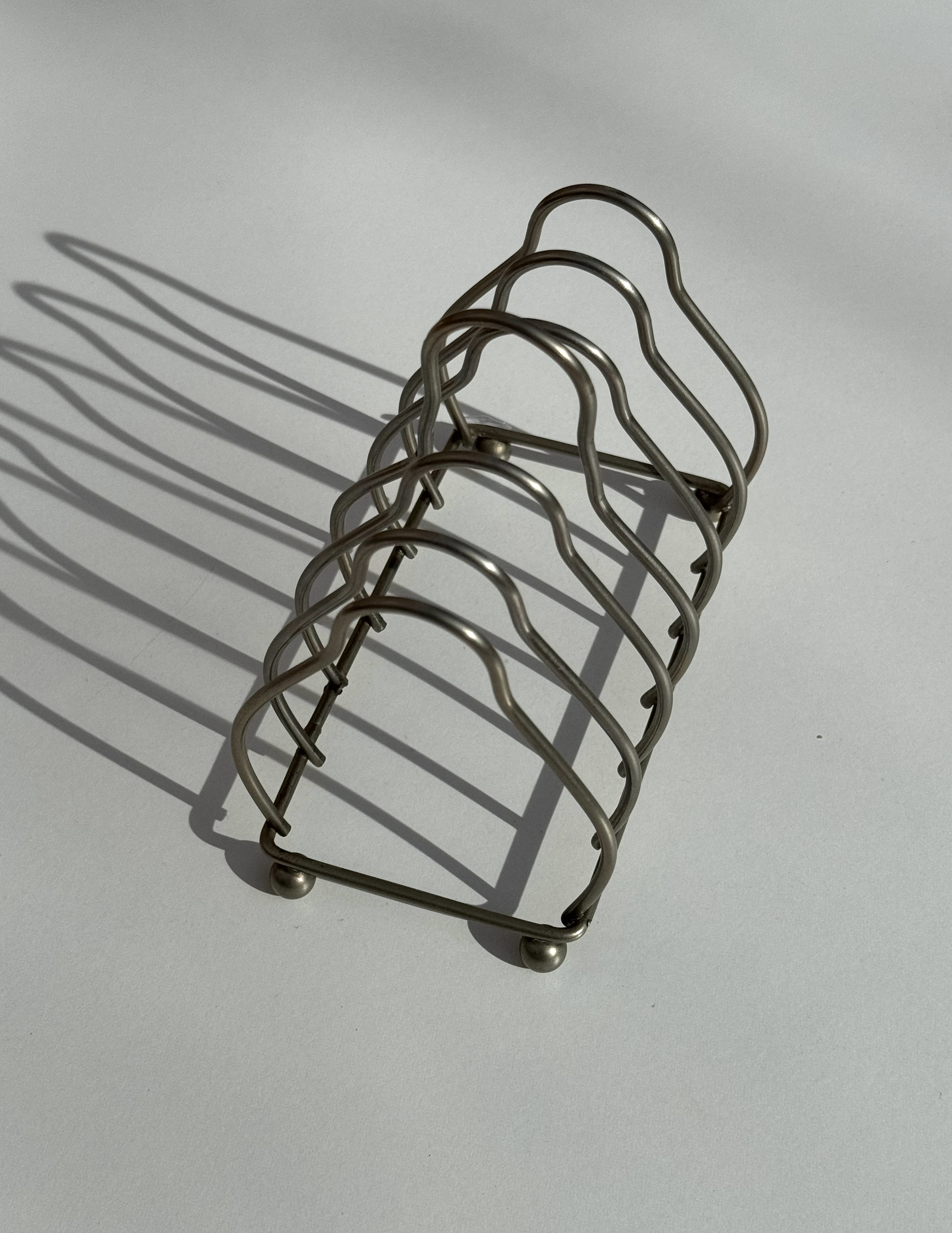 Metal stand for toast, bread slices 