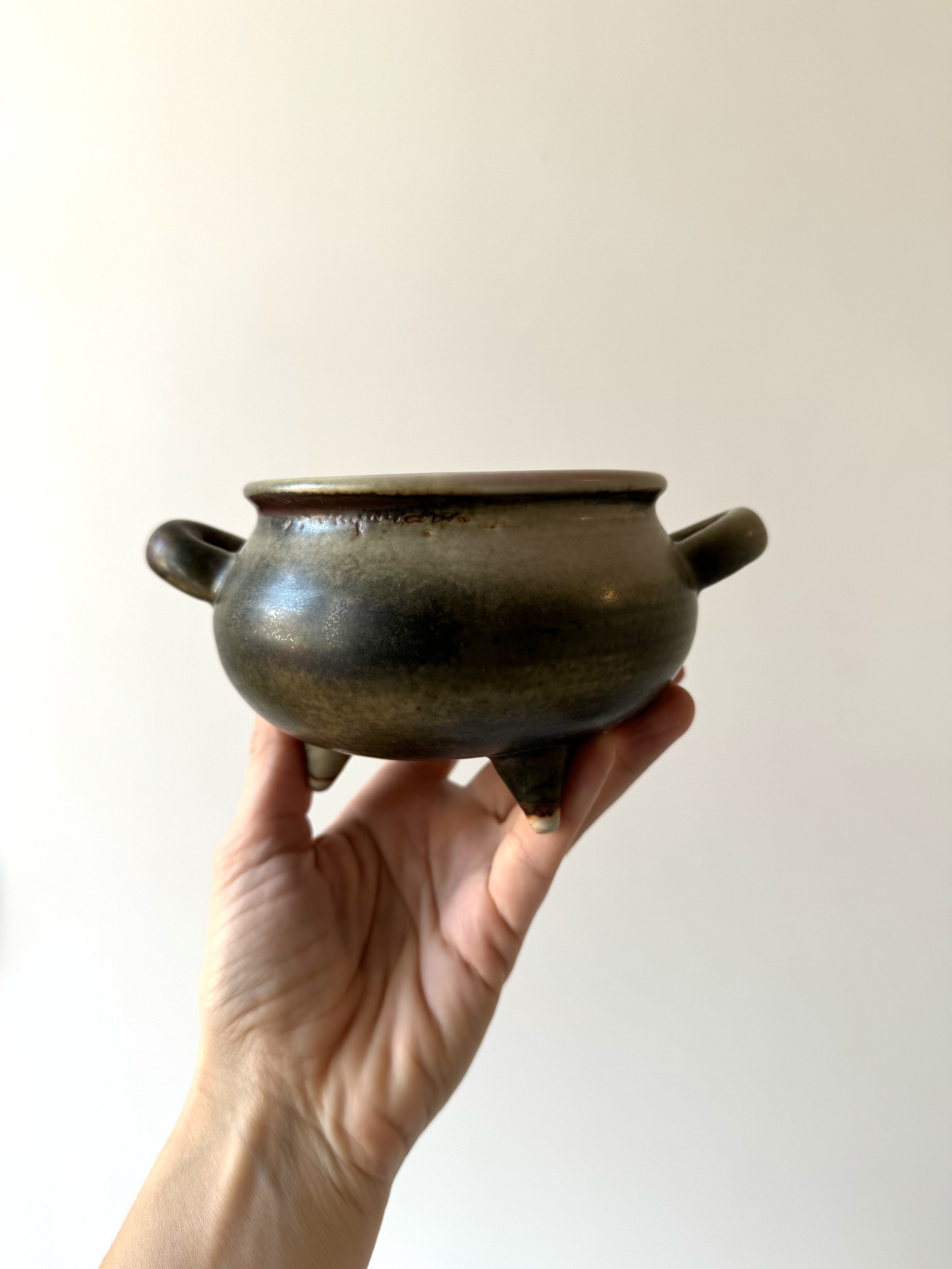 Ceramic bowl with /ceramist BRITA HEILIMO /Finnish company Arabia / 1960s