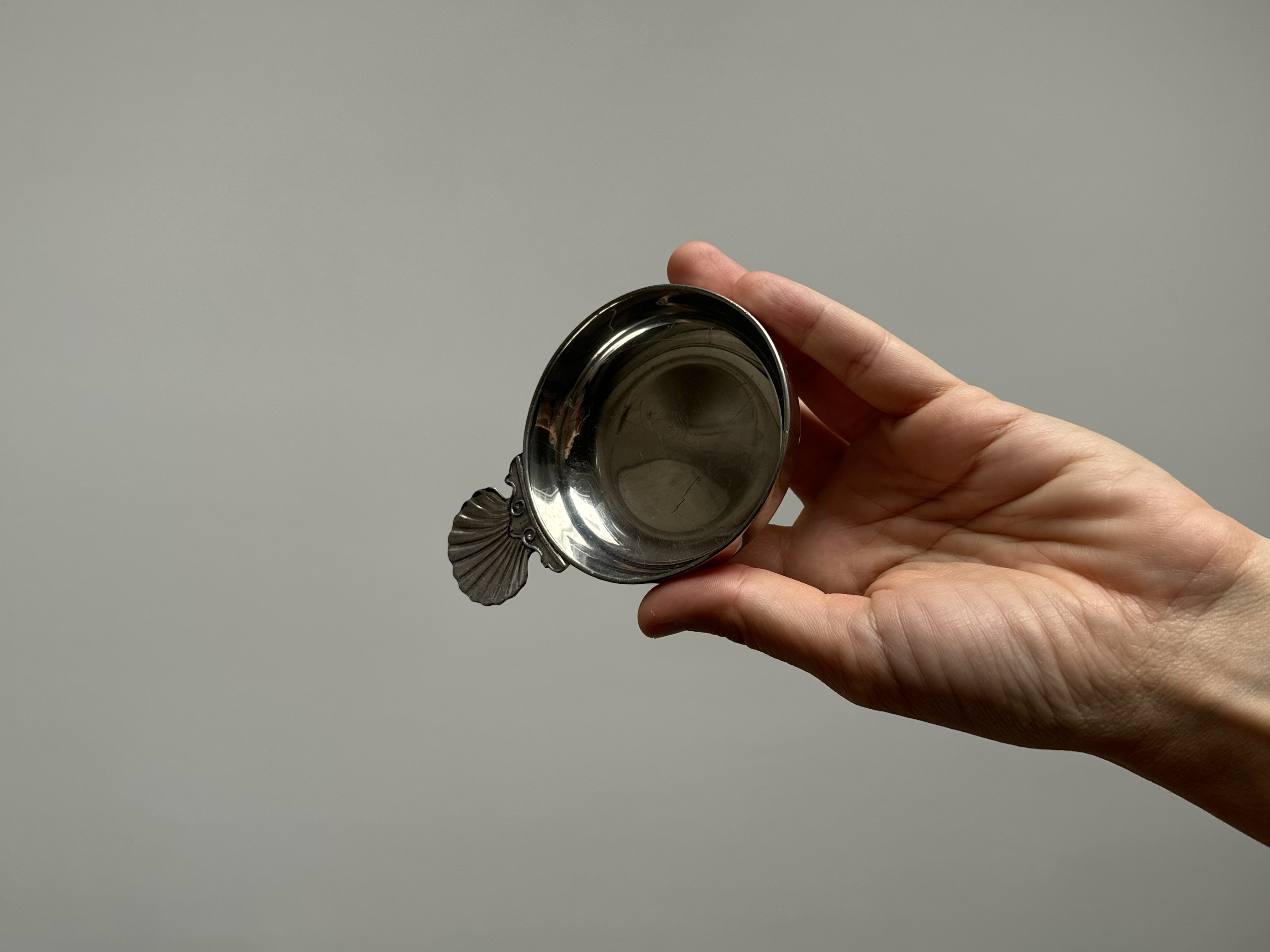 French tasting cups for wine/L’tsin ala Rose