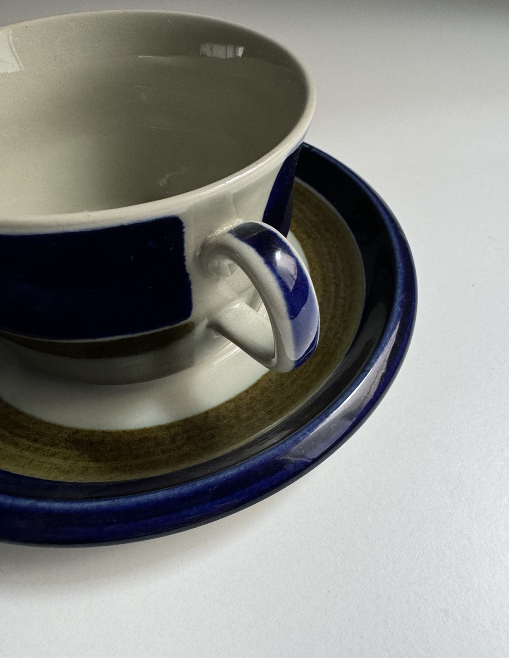 Set of 4 cups with saucers by the Swedish company Rörstrand