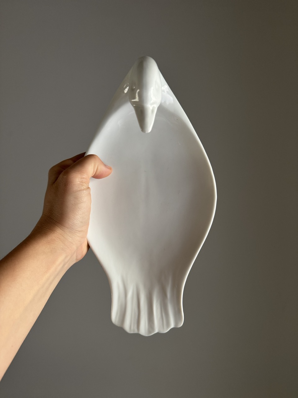 Porcelain serving plate in the shape of a duck / France