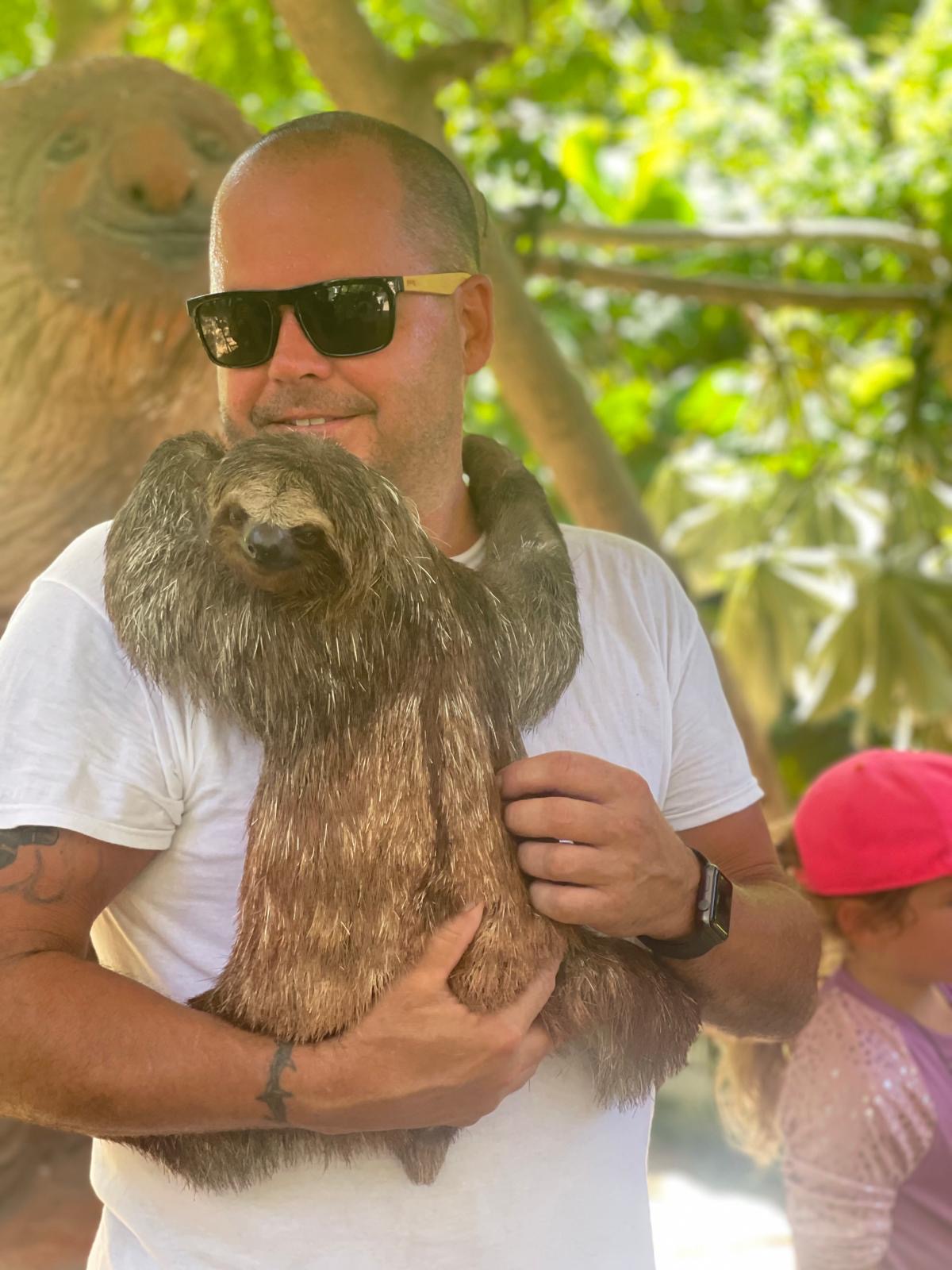 Ultimate Roatán Adventure – Zip, Play & Relax! - All-in-One Tour Package for 2 People - 4-8 Hours