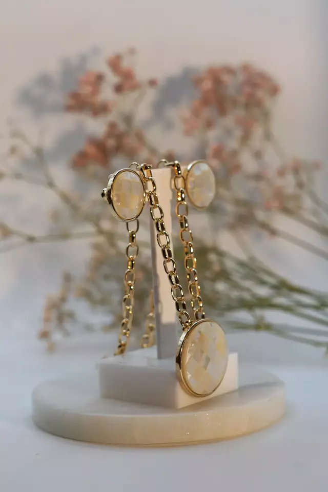 Gold Field Mother of Perl Set