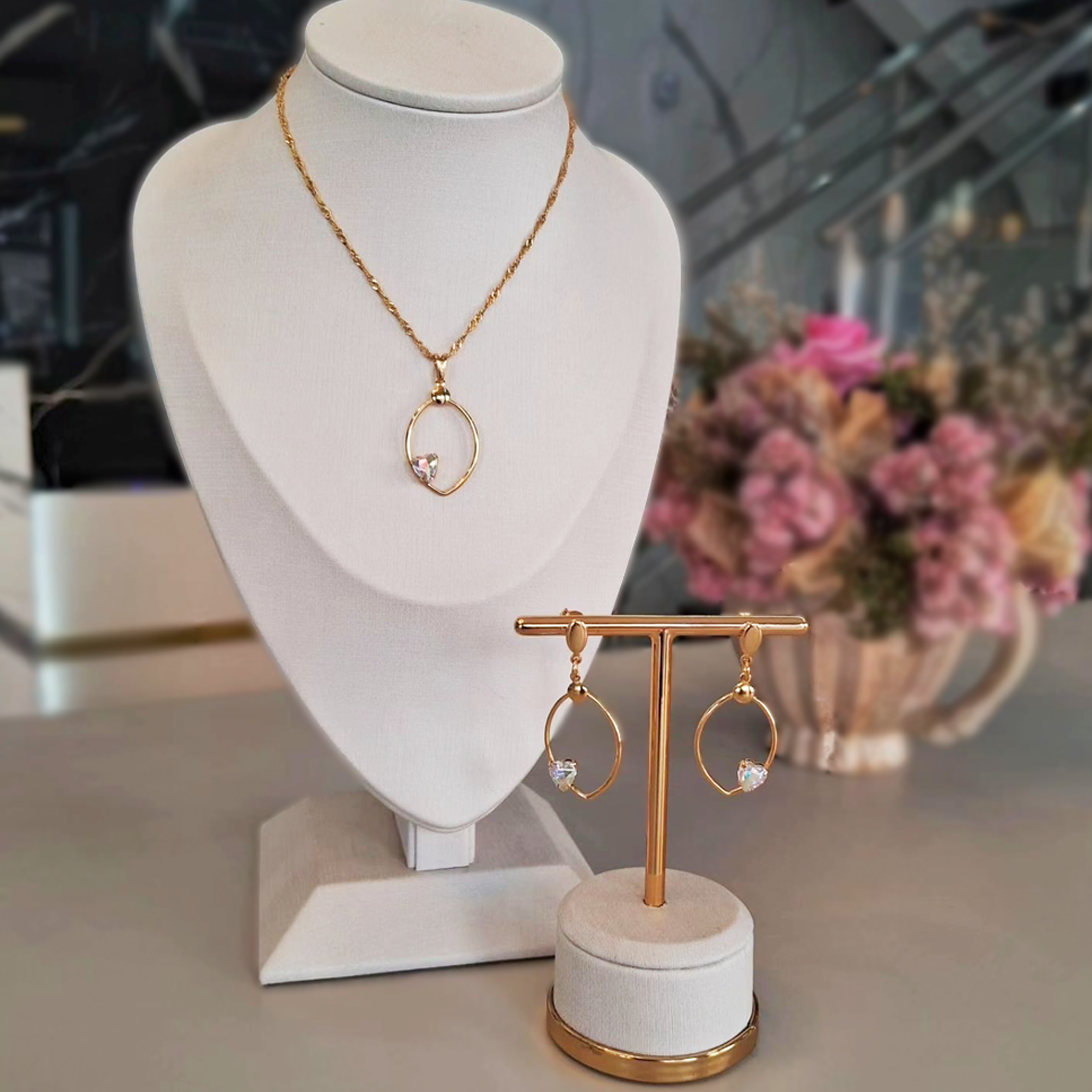 Elegant Gold Jewelry Set