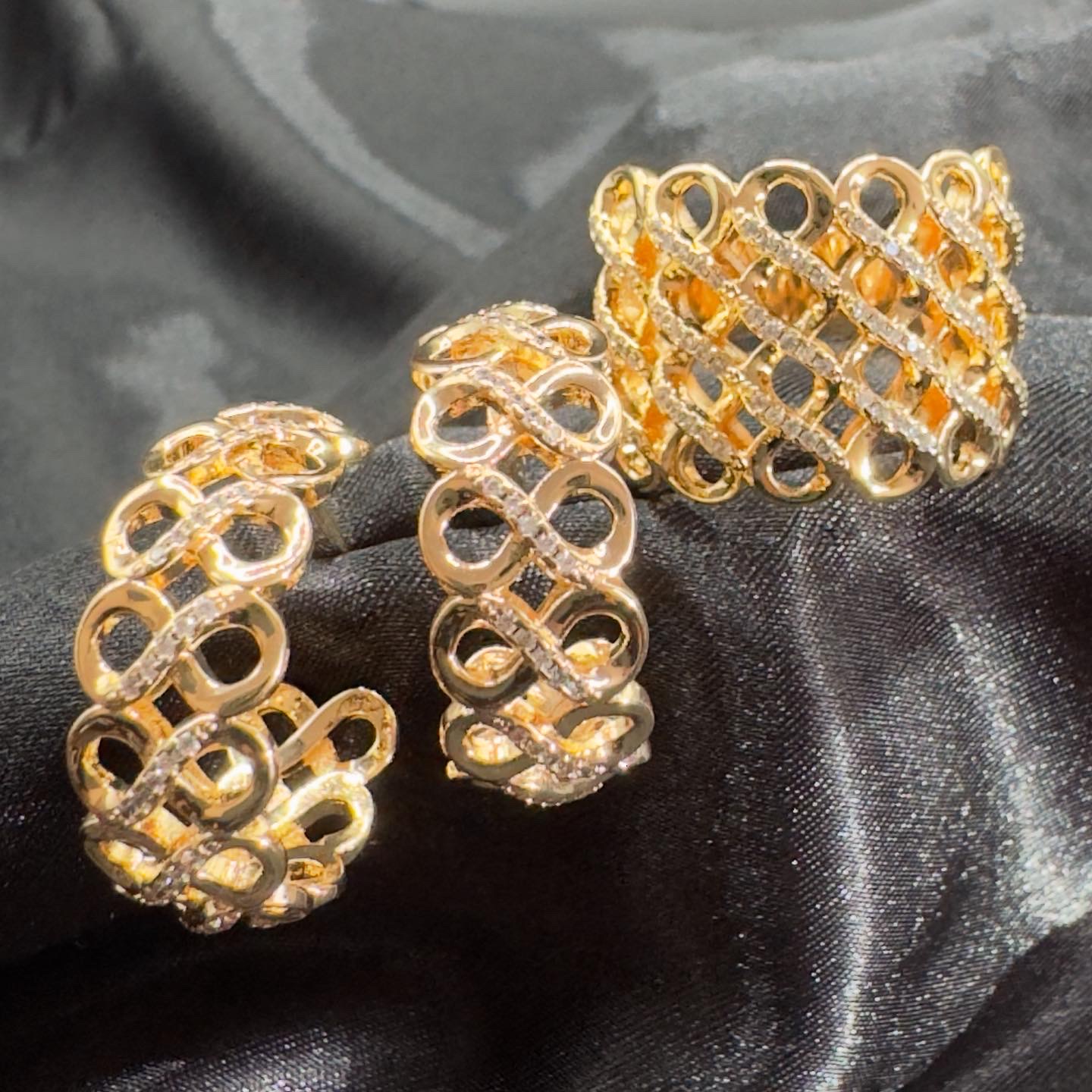 Elegant Gold Jewelry Set