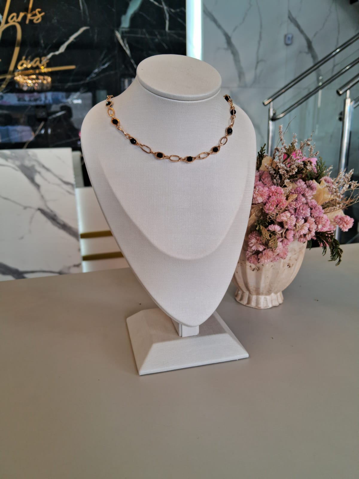 Elegant Beaded Necklace