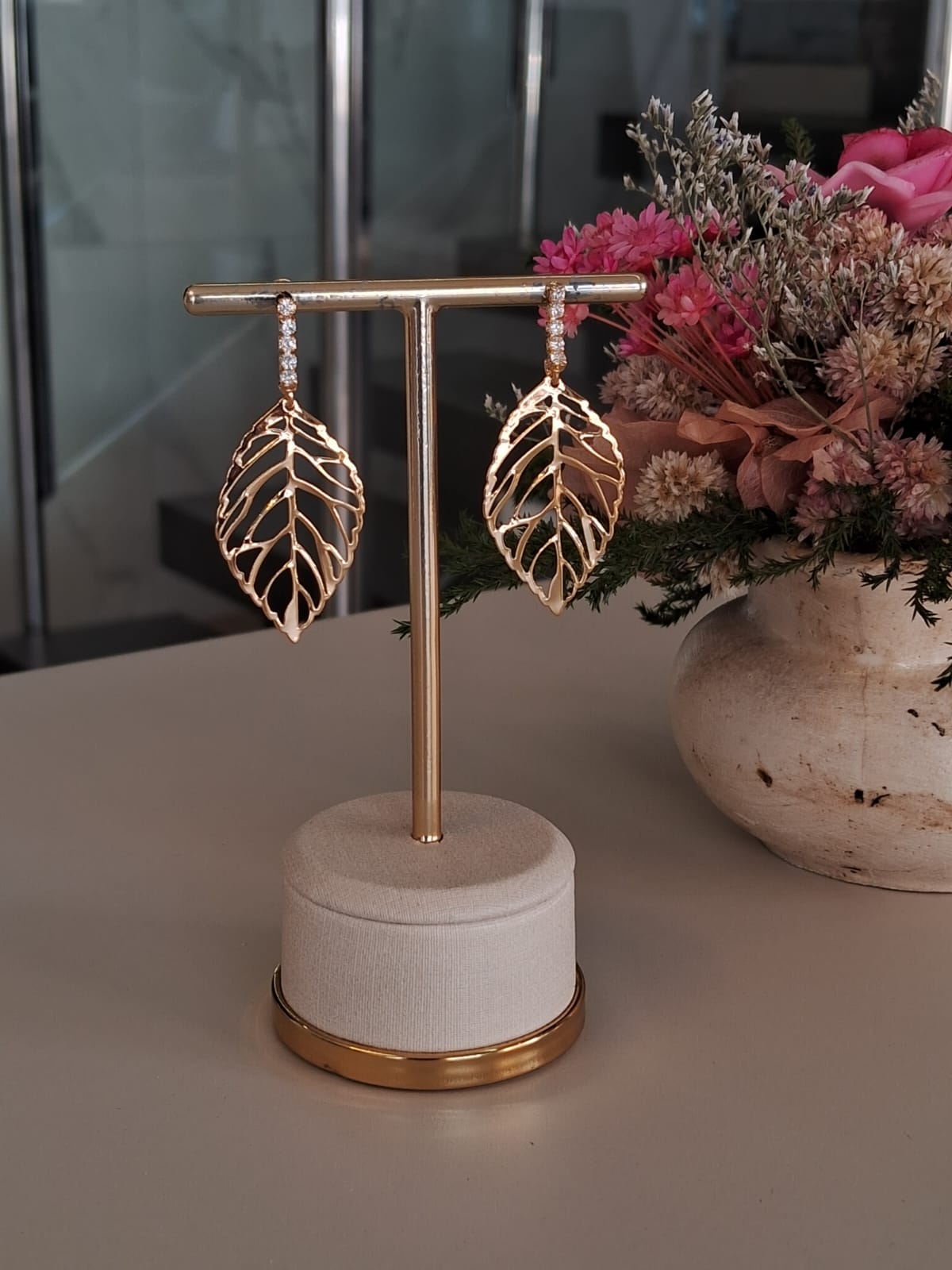 Elegant Leaf Drop Earrings