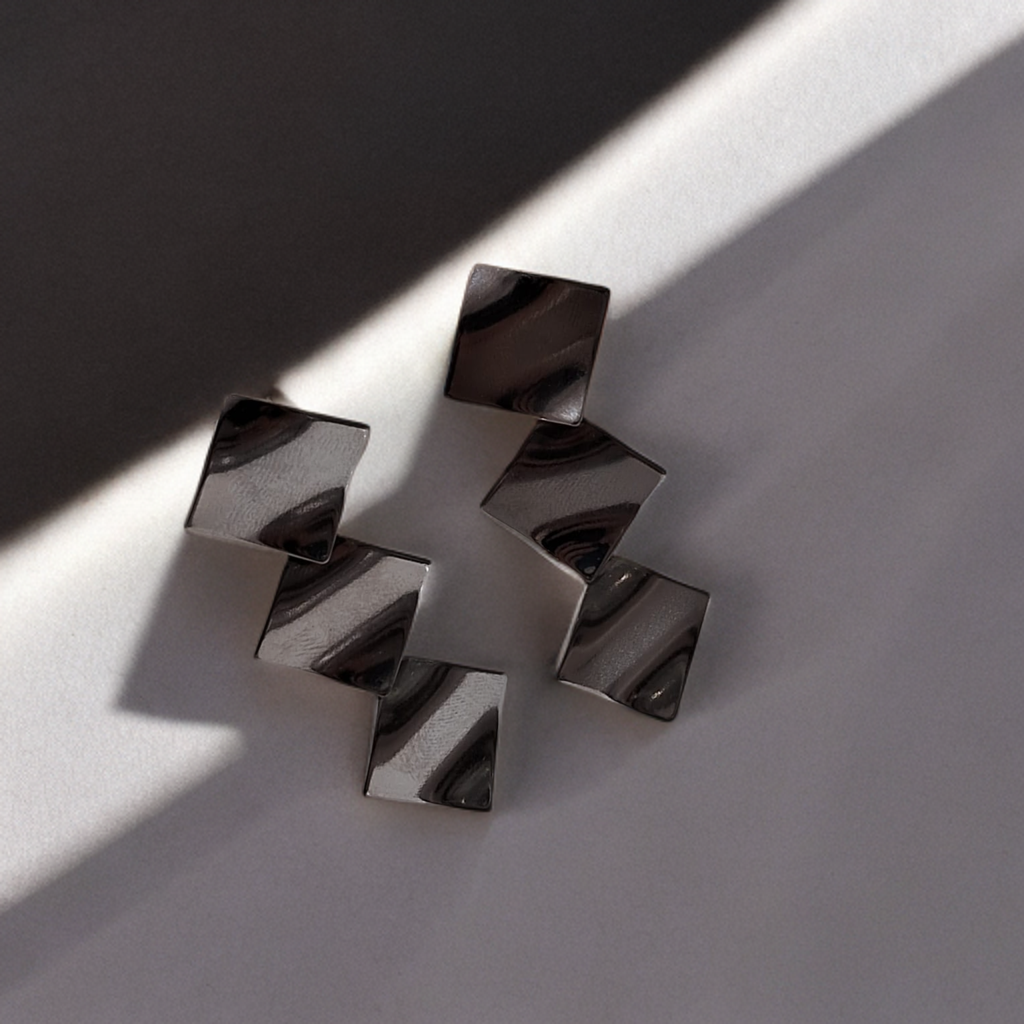 Geometric Patterned Earrings