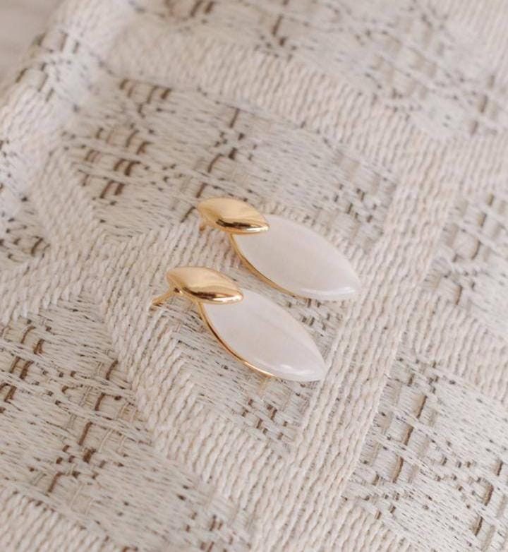 Elegant Teardrop Earrings