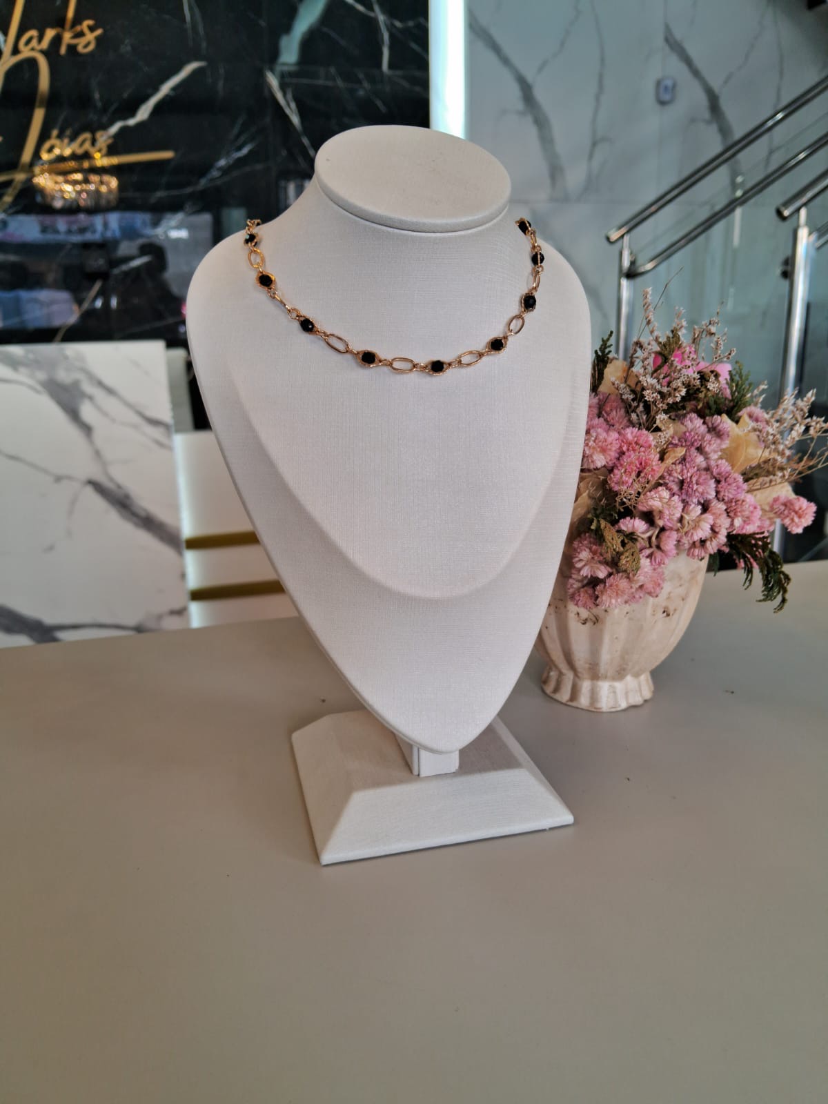 Elegant Beaded Necklace