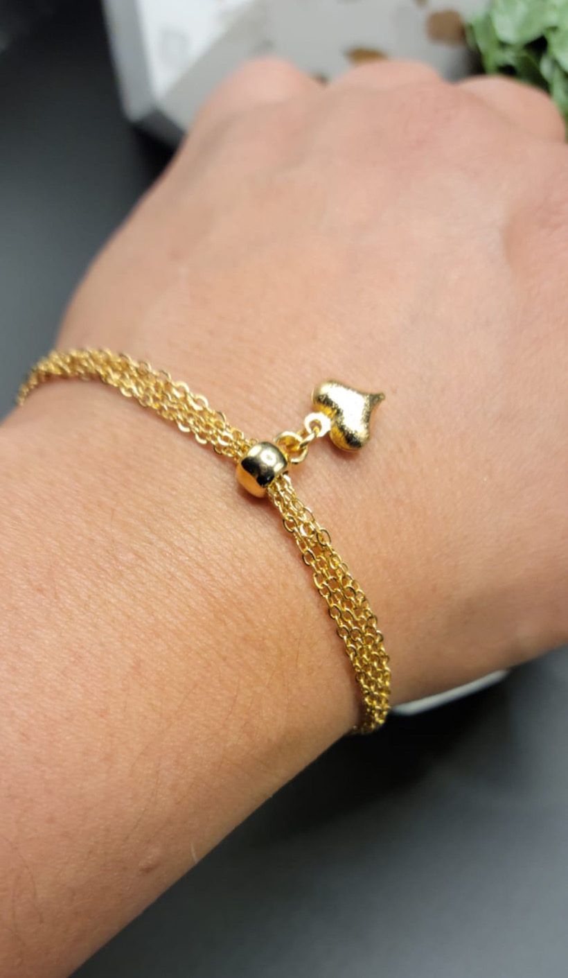 Gold Heart Charm Bracelet