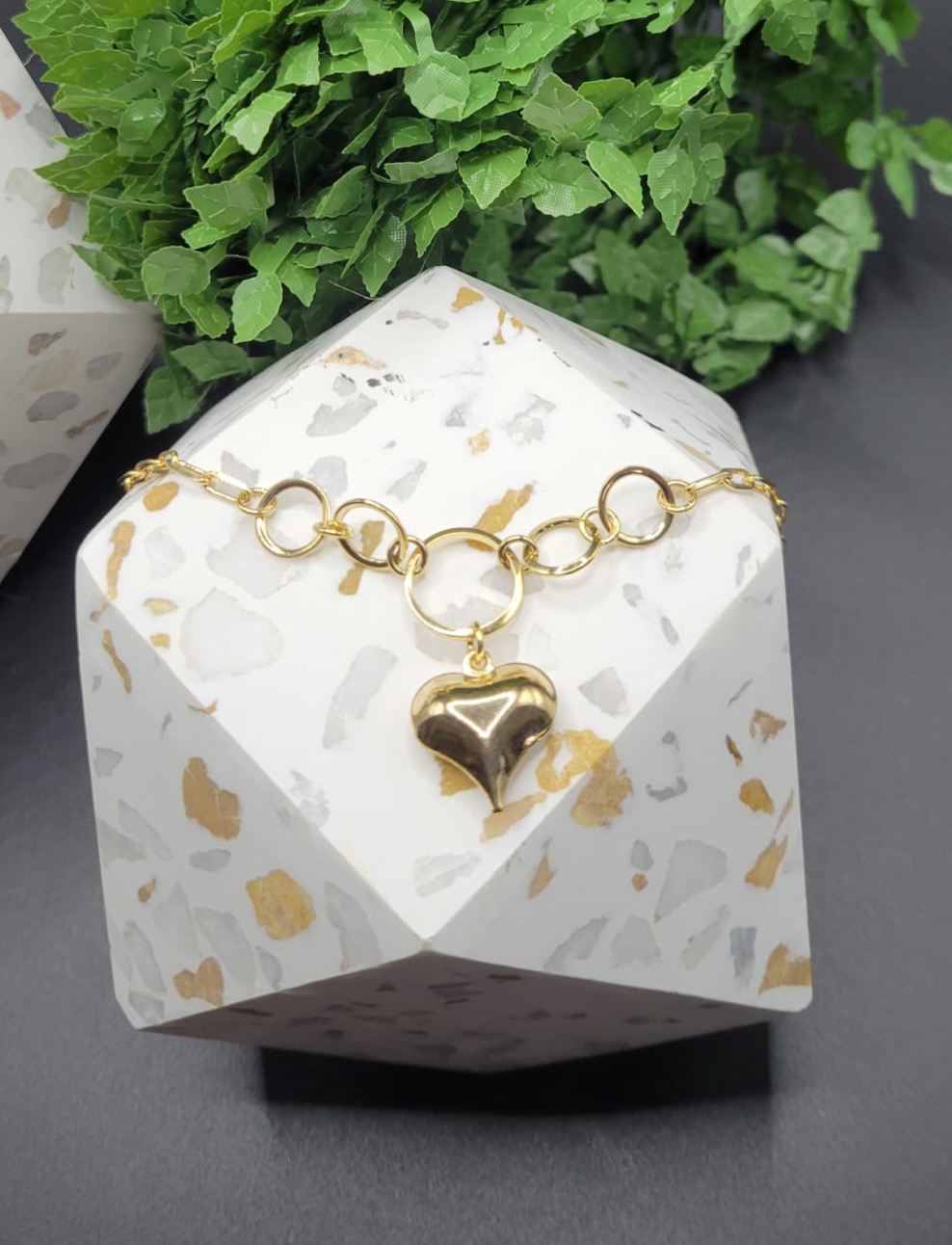 Gold Heart Pendant Bracelet