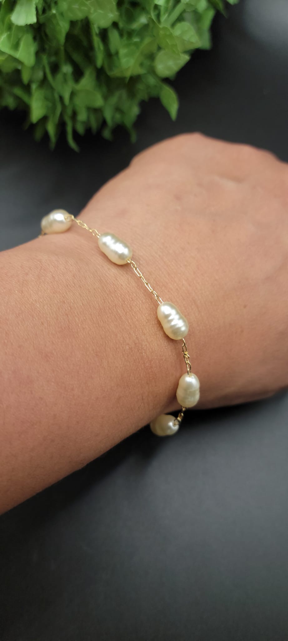 Elegant Pearl Bracelet