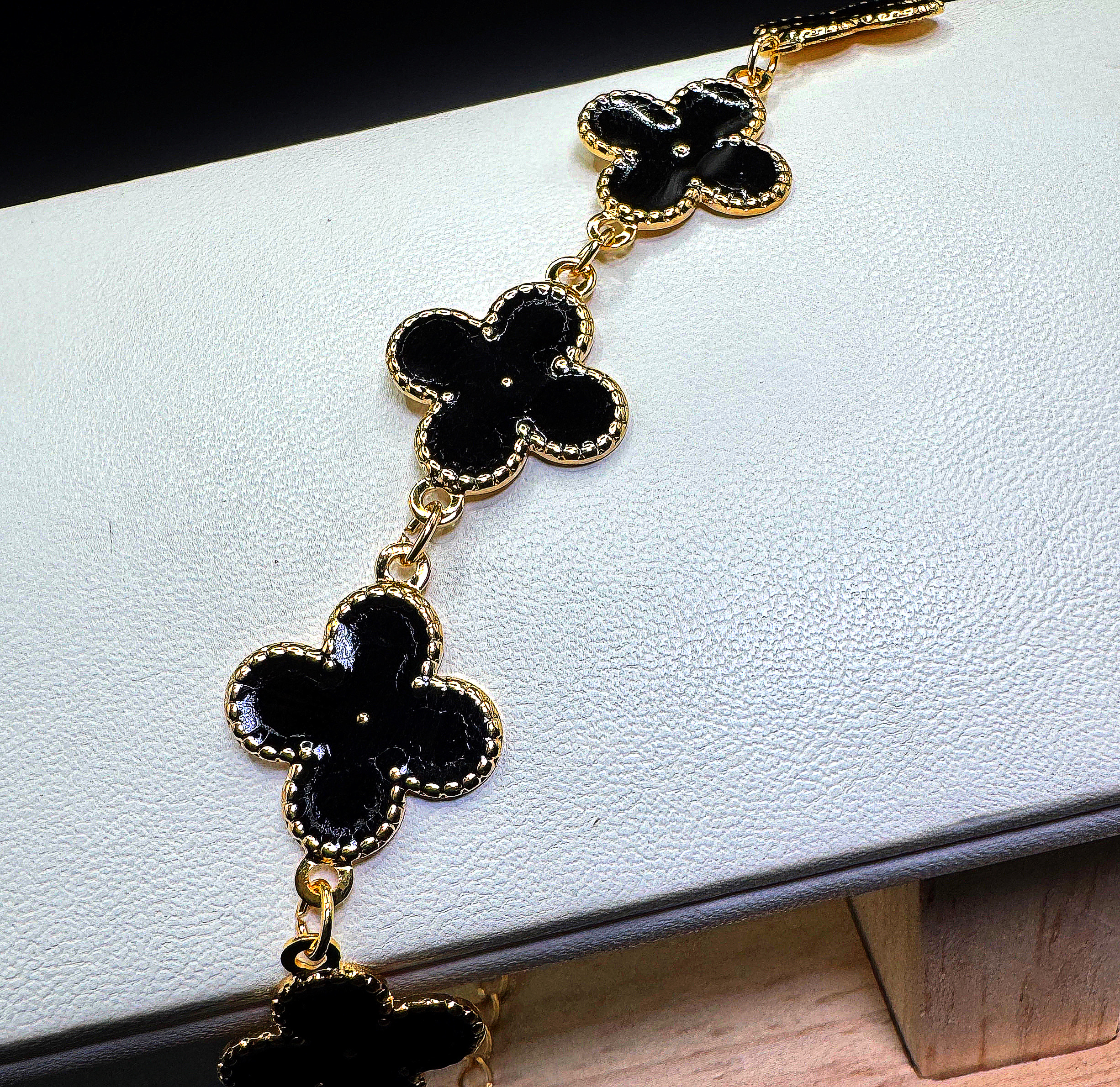 Elegant Clover Bracelet