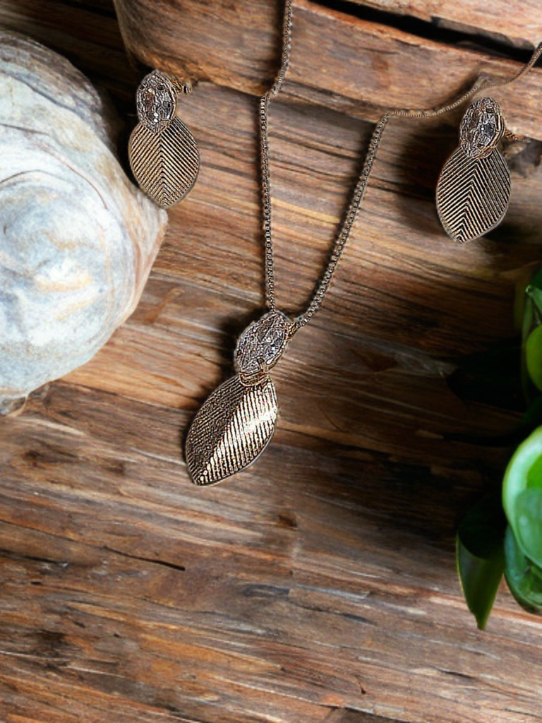 Elegant Leaf Jewelry Set