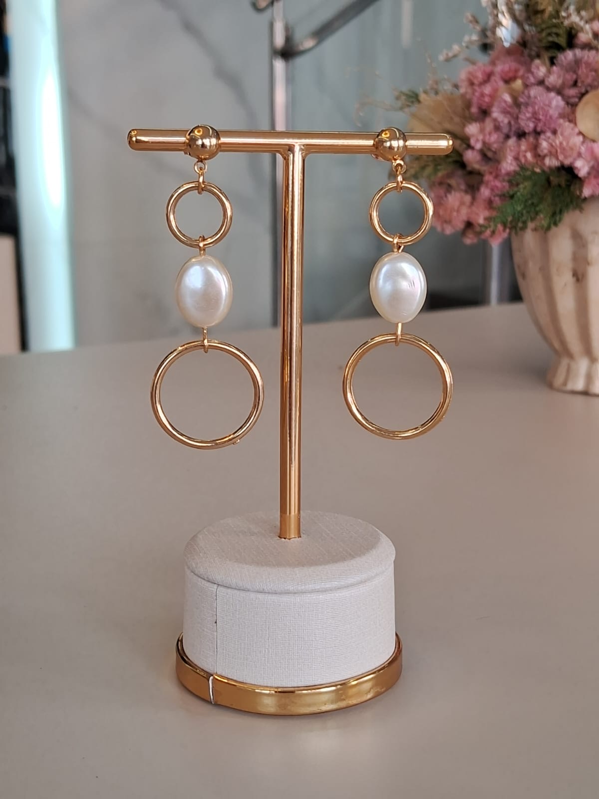 Elegant Gold Hoop Earrings