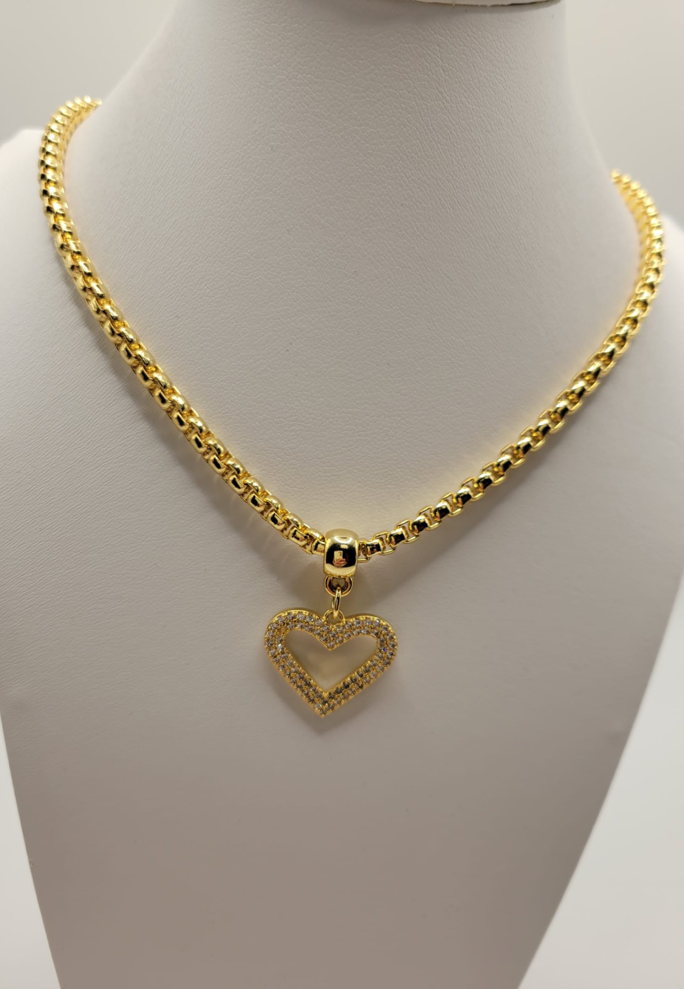 Gold Heart Pendant Necklace