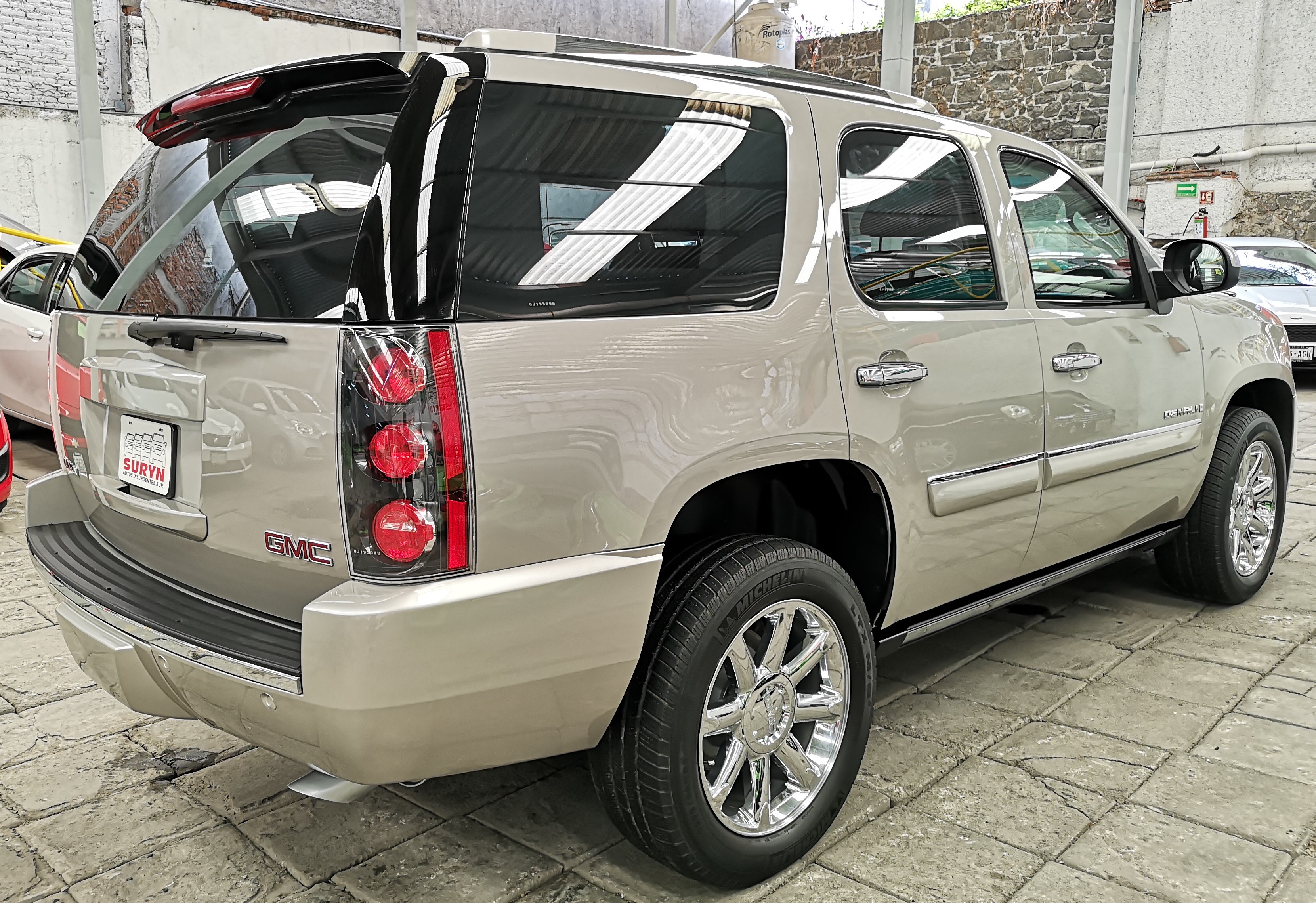 Gmc Yukon Denali 2008