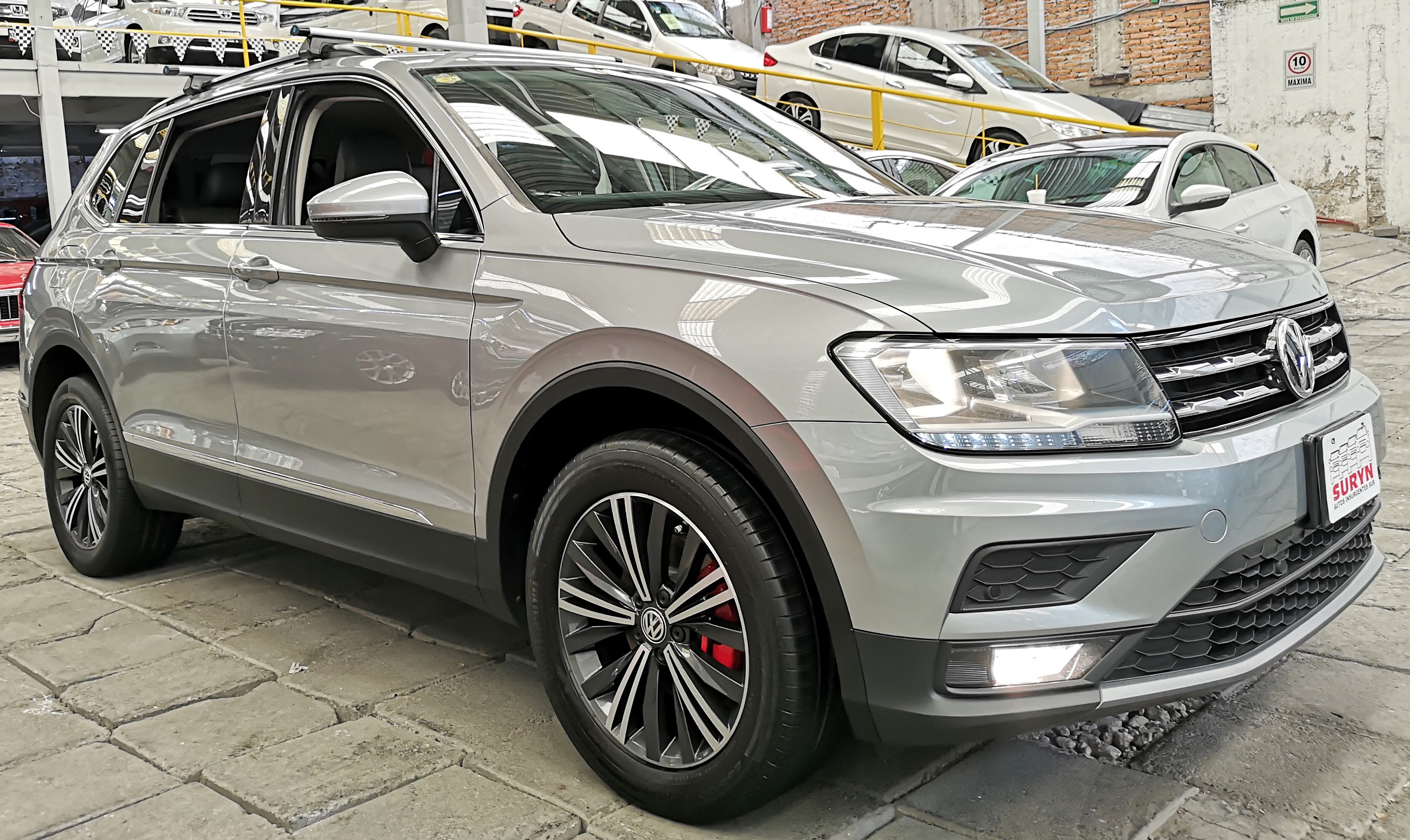  Tiguan  Comfortline  7 pasajeros