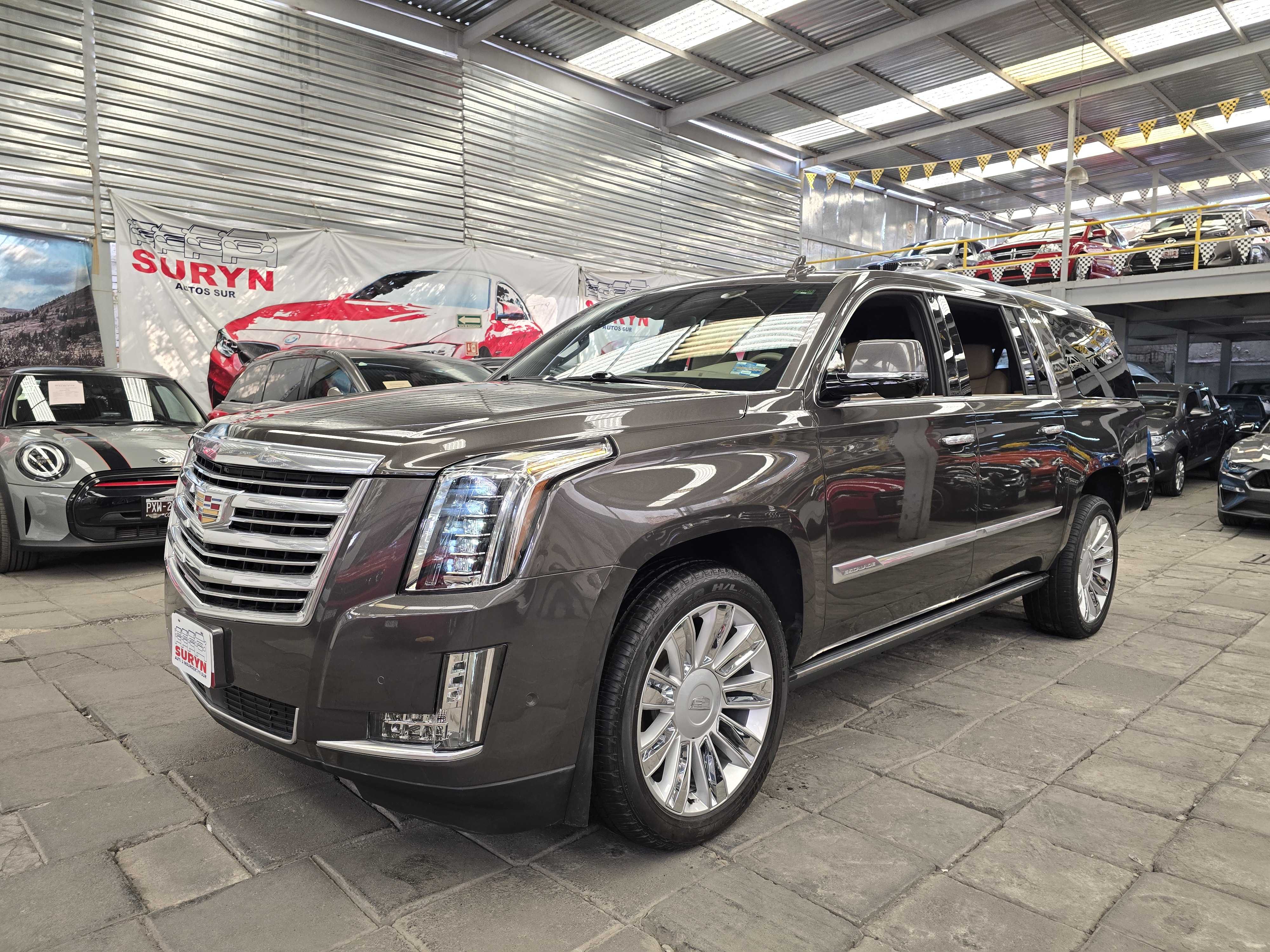 Cadillac Escalade ESV Platinum 