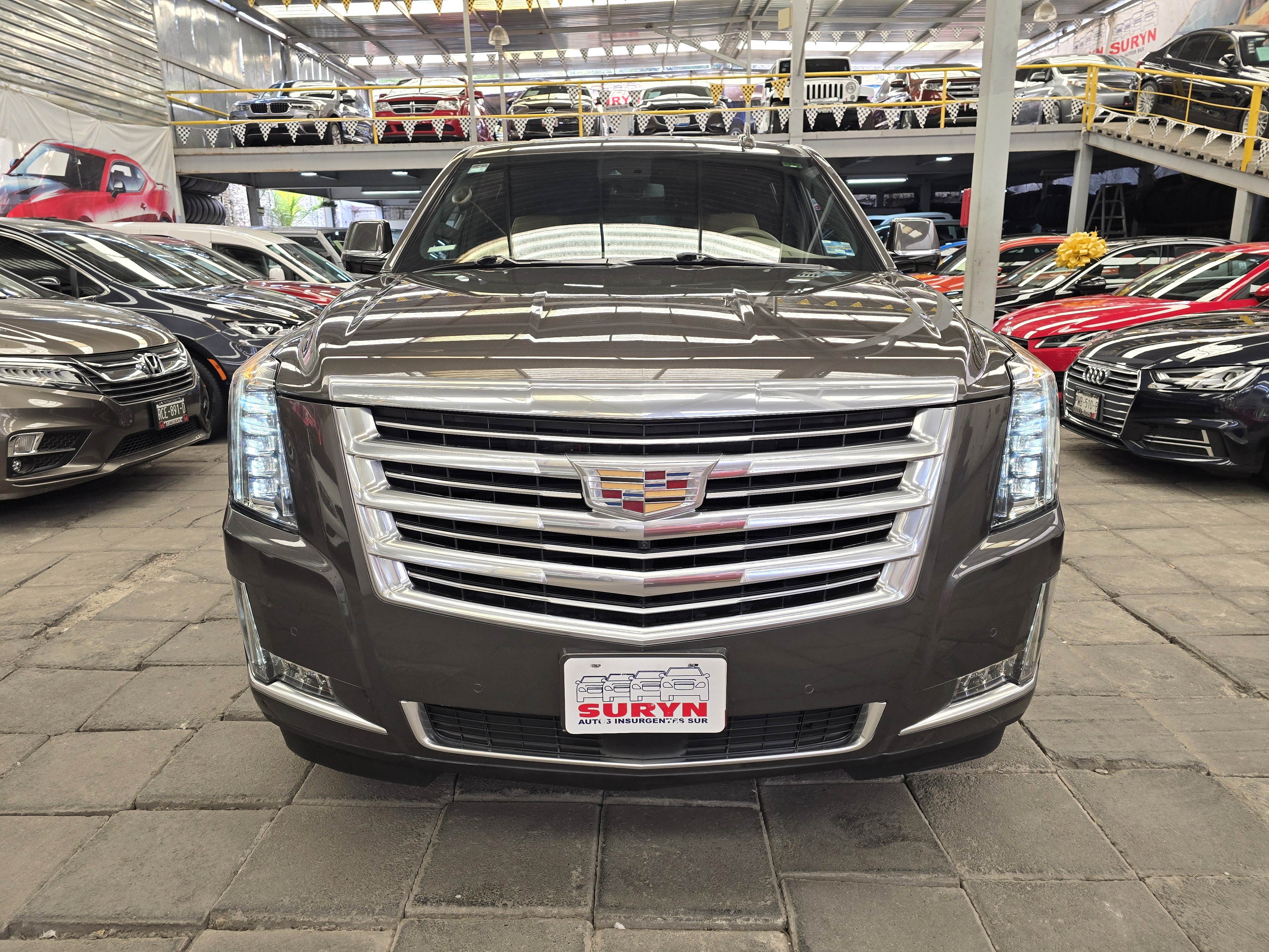 Cadillac Escalade ESV Platinum 