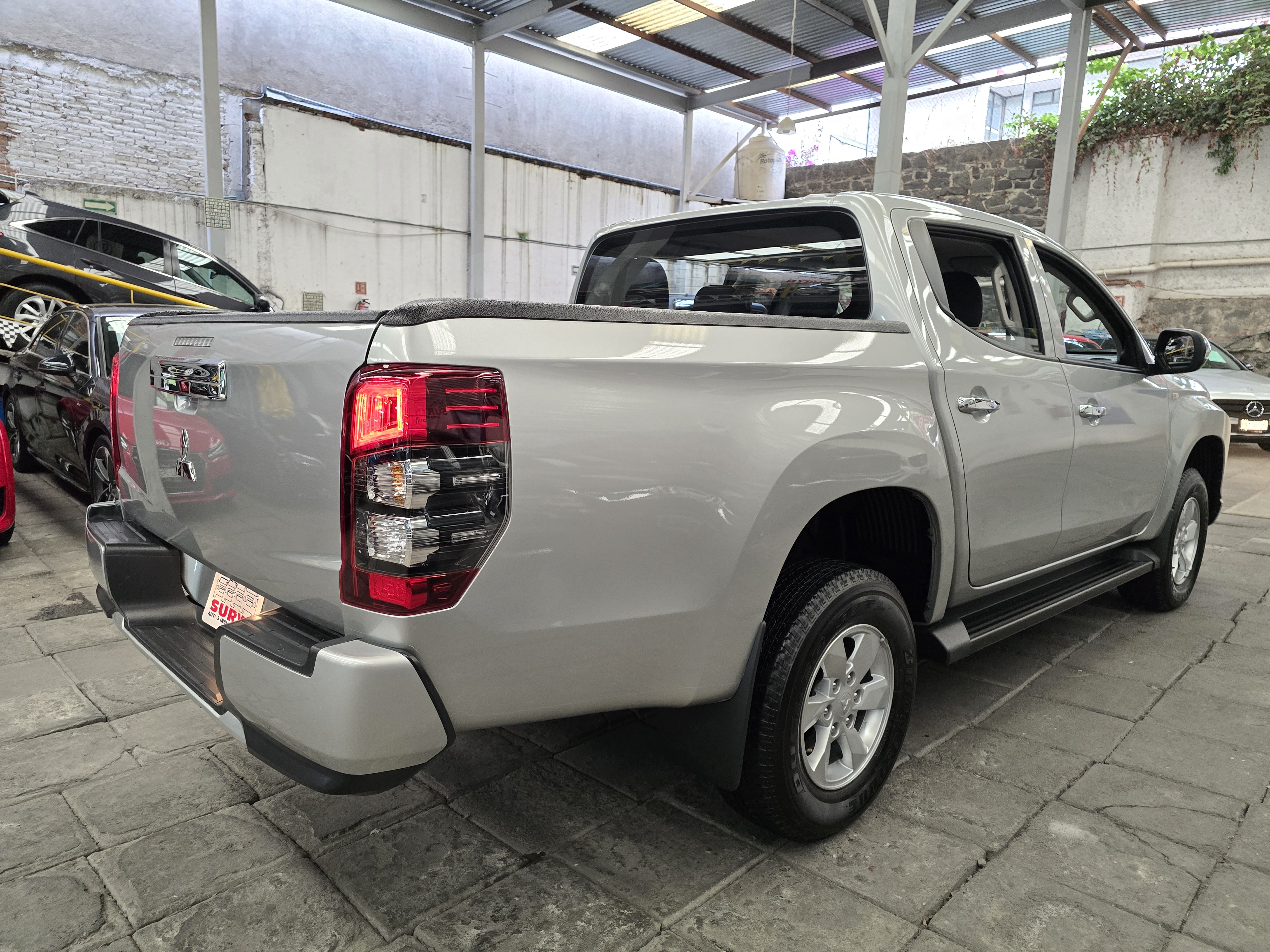 L 200 GLX