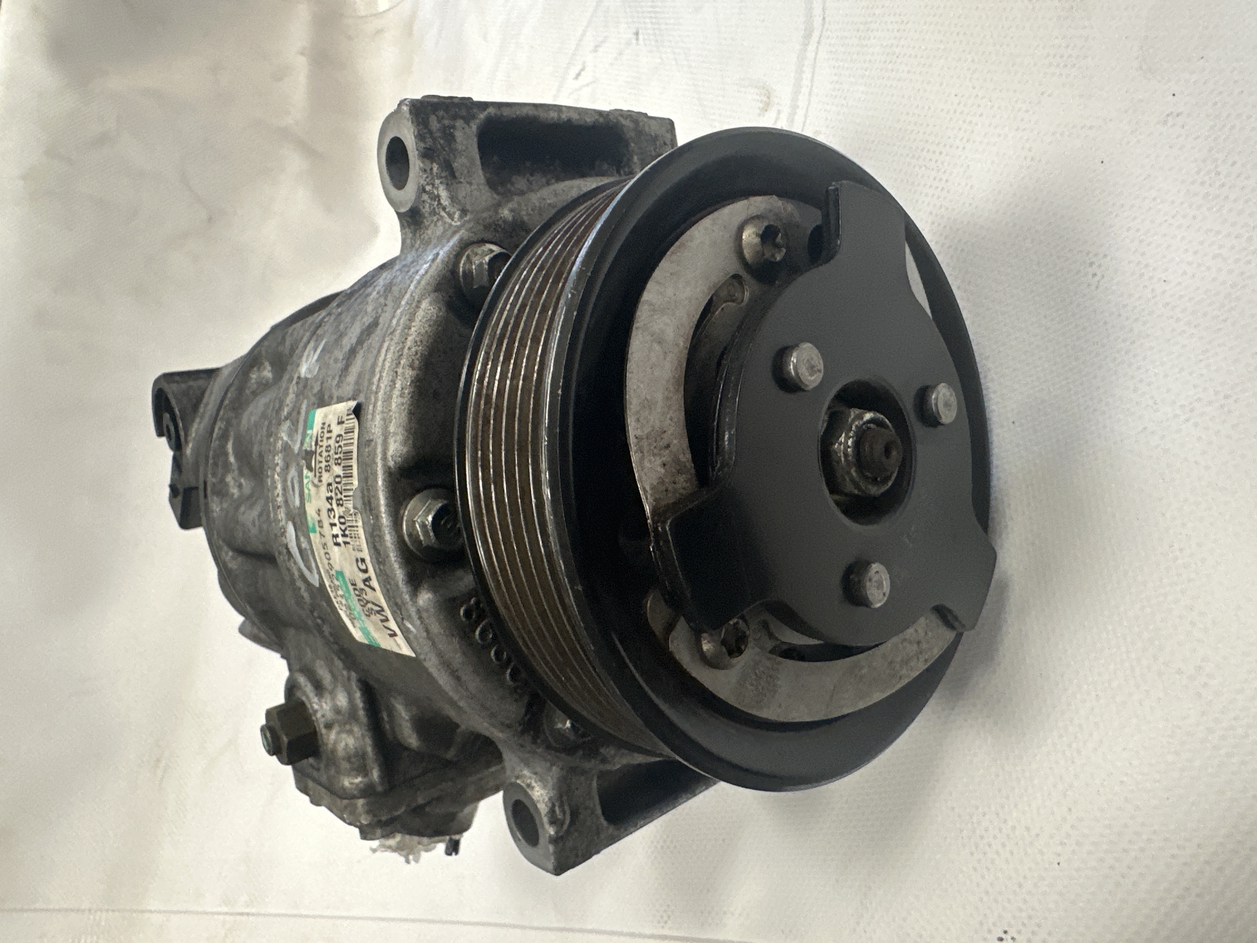 Compresseur de clim, Volkswagen, golf 6. 1K0820859F