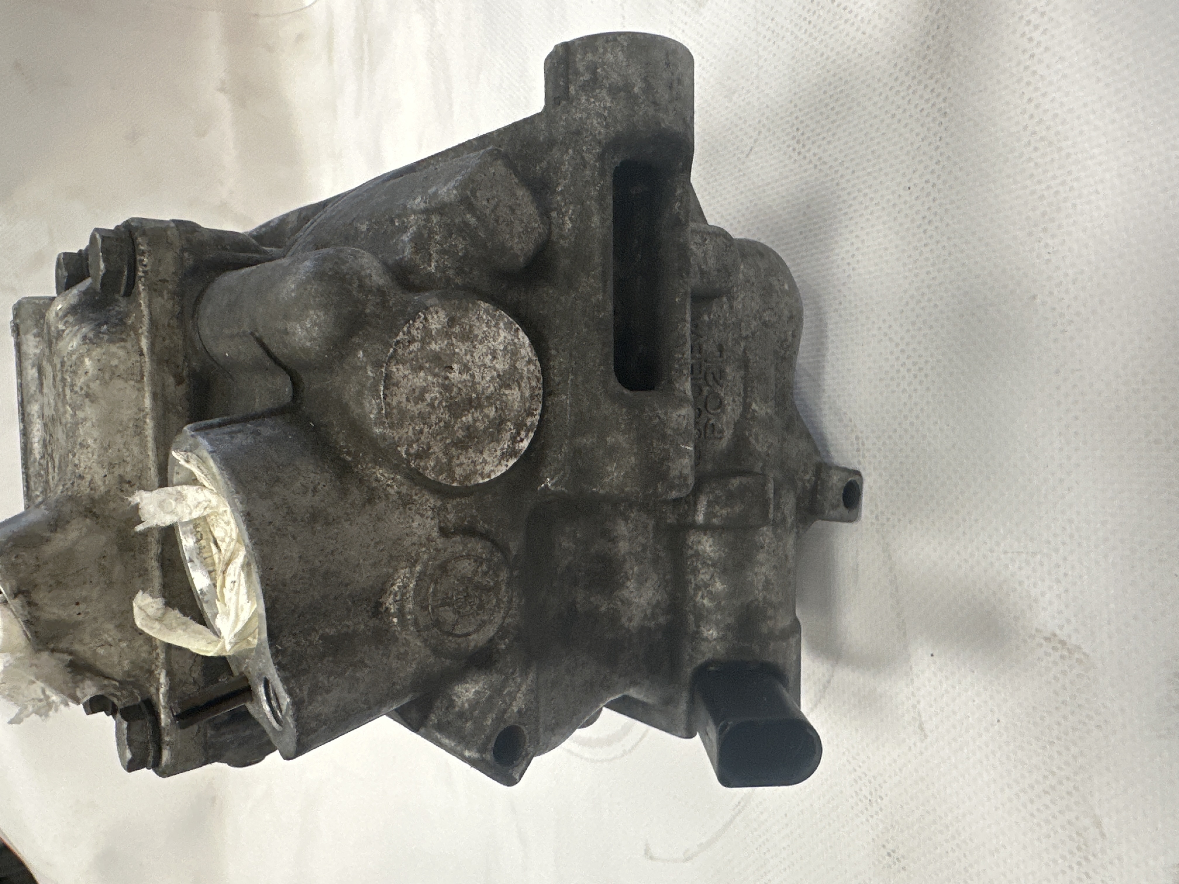 Compresseur de clim, Volkswagen, golf 6. 1K0820859F