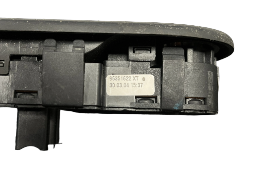Interrupteur lève-vitre AVG Peugeot 307 96351622XT