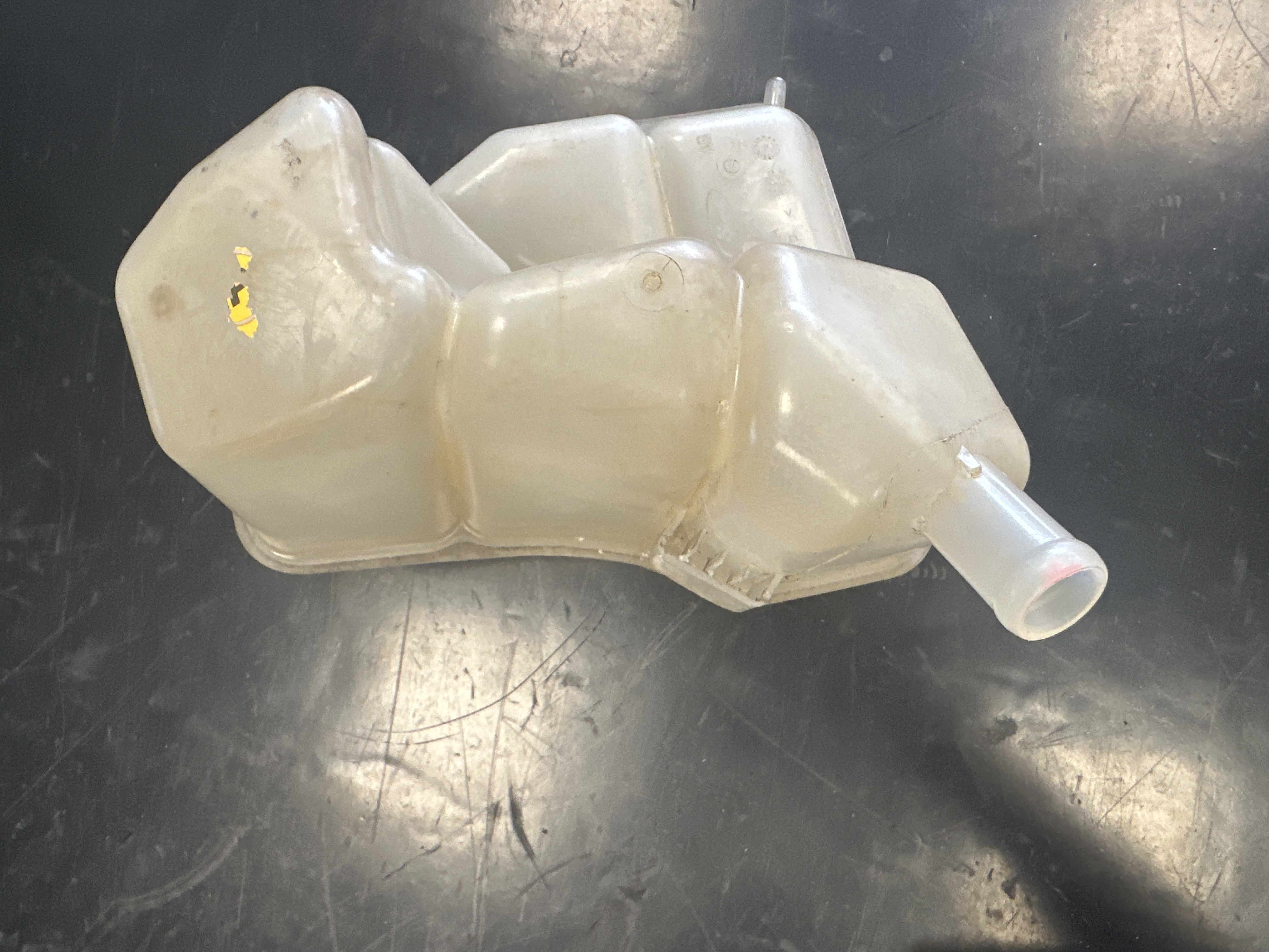 35618K218 VASE D EXPANSION DE LIQUIDE DE REFROIDISSEMENT FORD FUSION 