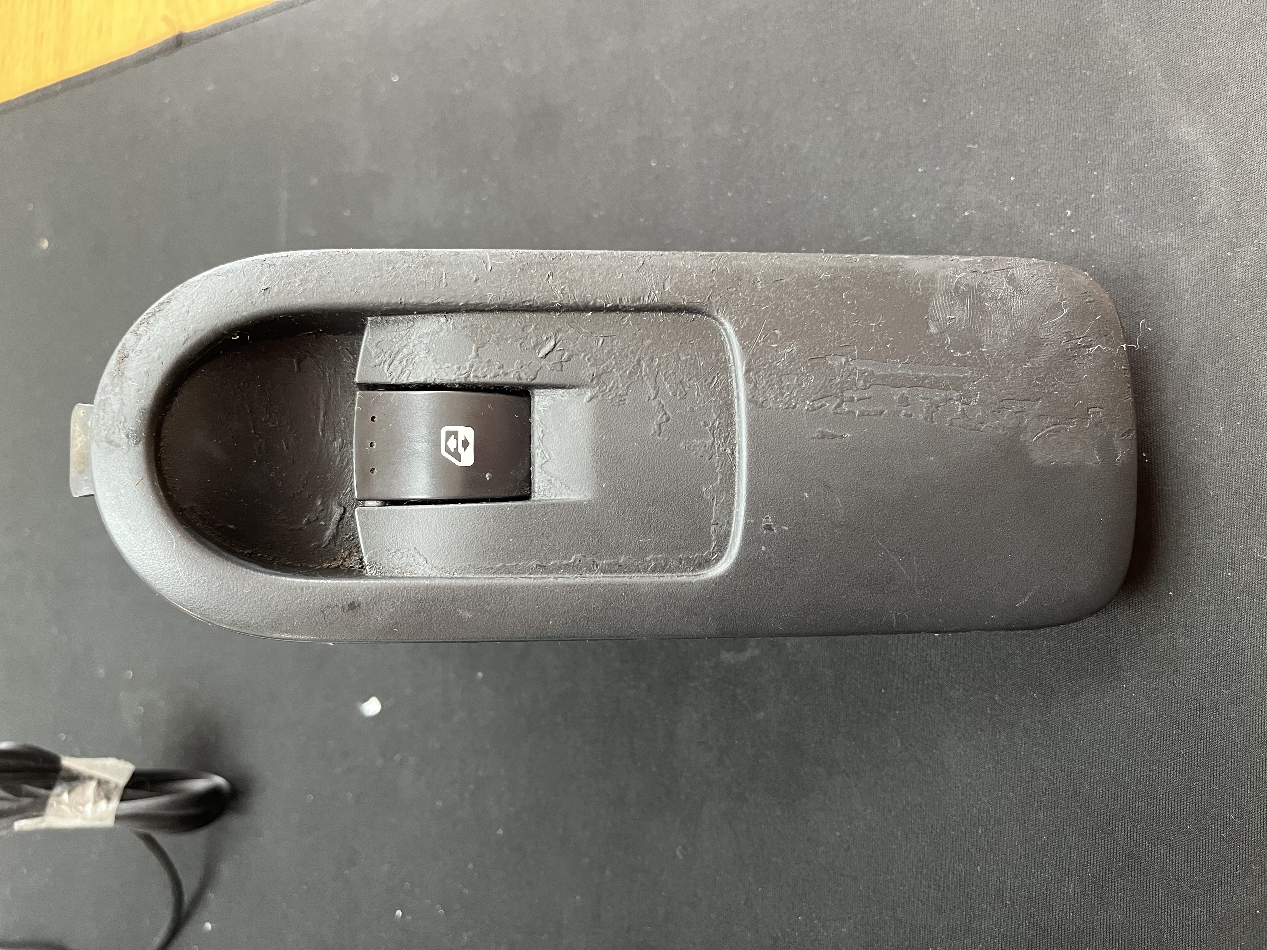 Interrupteur lève-vitre AVD Renault Scenic 2 156013740