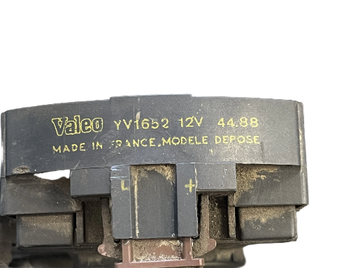 Alternateur Renault Clio 7700753081 / 2106085