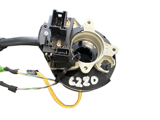 Commodo Mercedes C220 0025421918