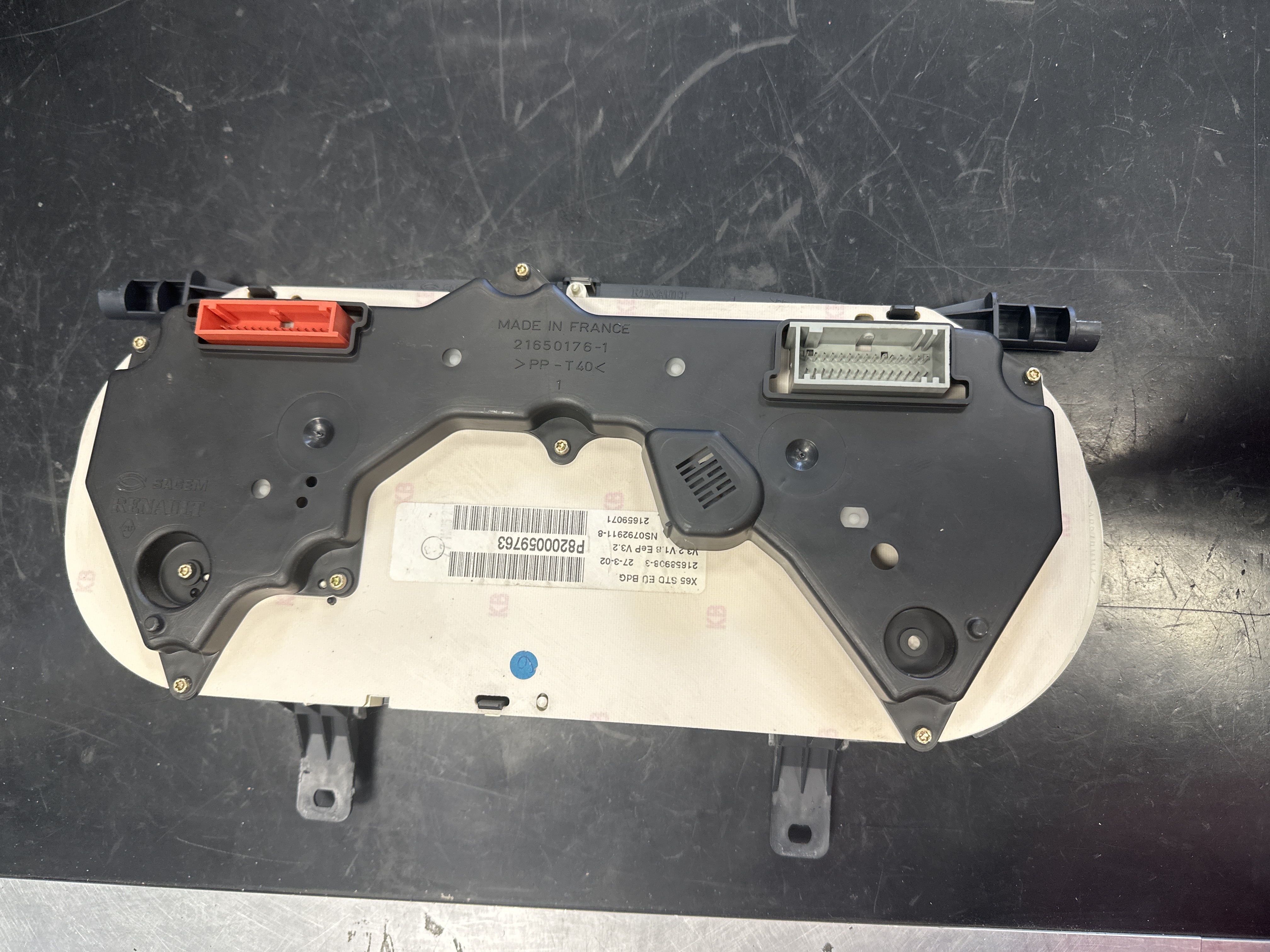  P8200059763 COMPTEUR DE VITESSE RENAULT CLIO 2 