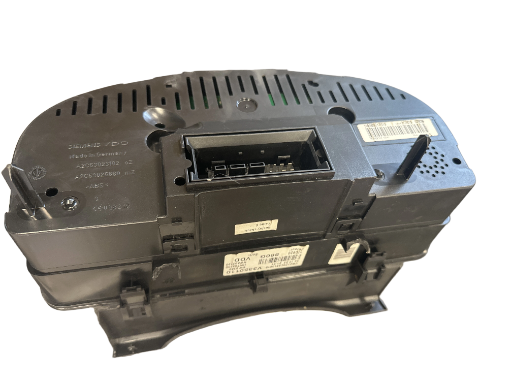Compteur kilométrique Volkswagen Touran REF V3350110