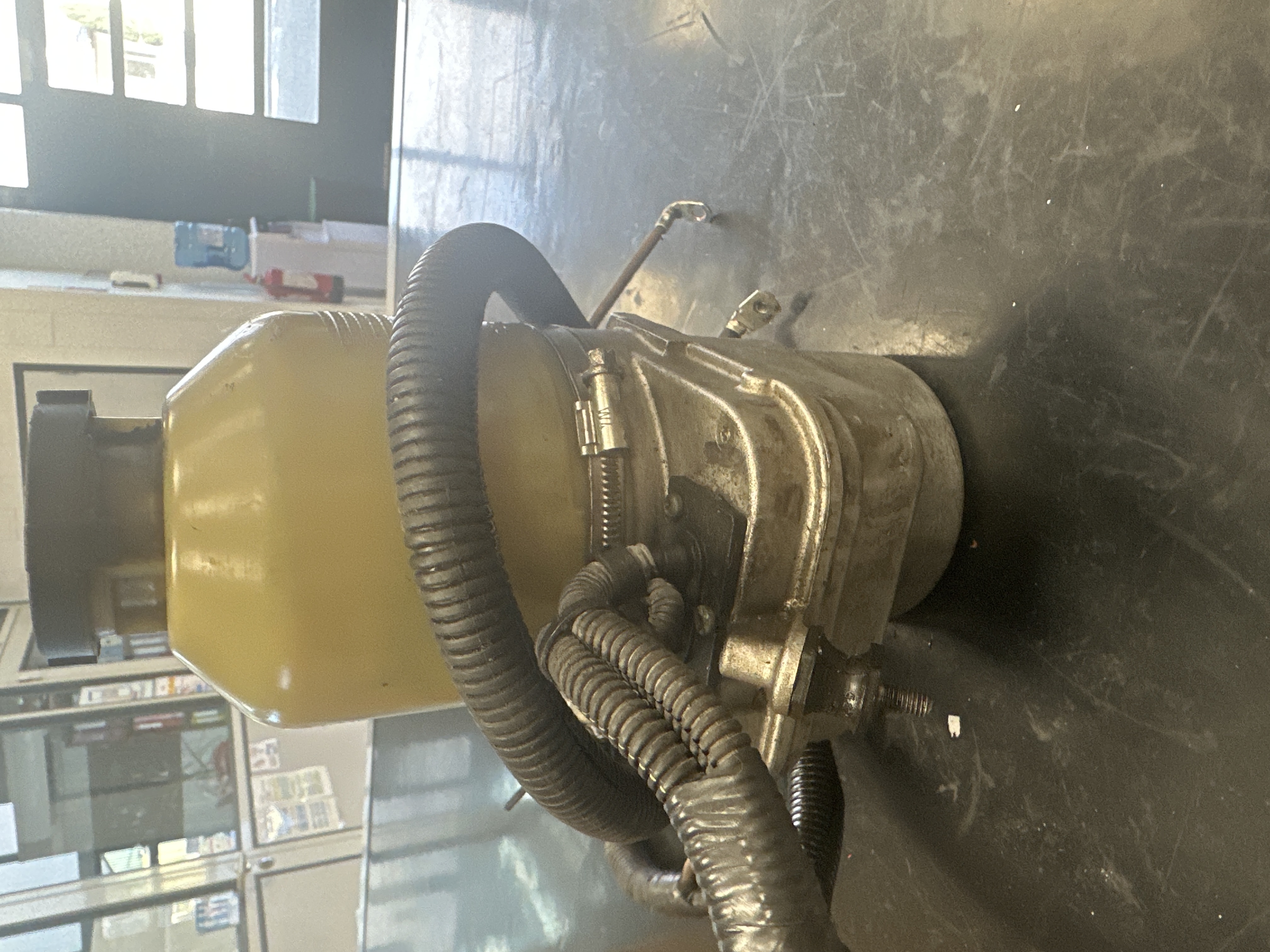 Pompe de direction assistée OPEL ZAFIRA 