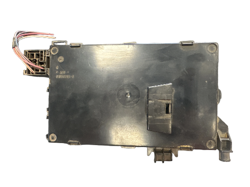 Boite à fusibles Clio 2 P8200234045 