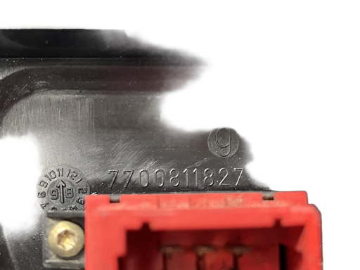 Interrupteur lève vitre Renault Safrane 7700811827