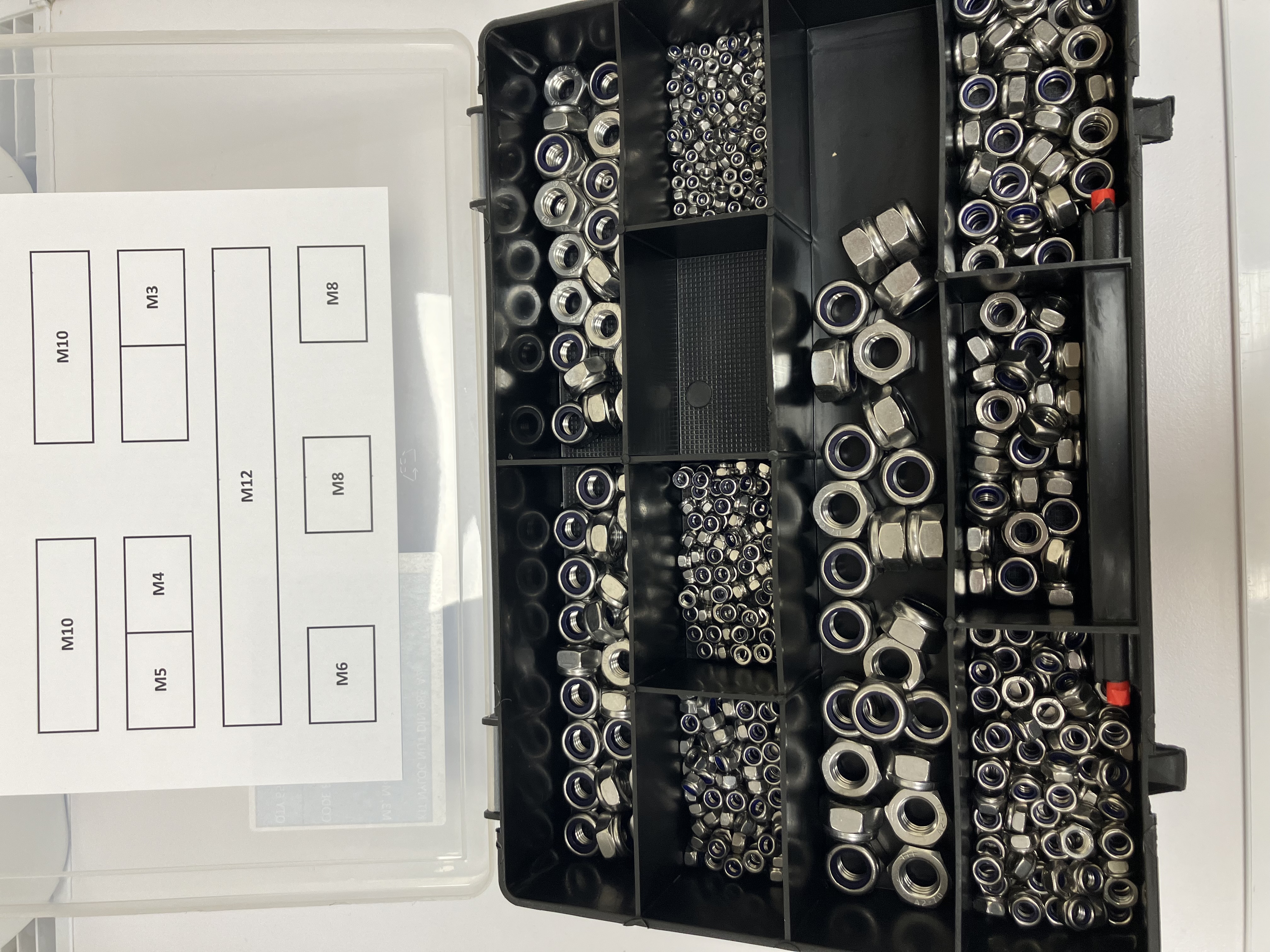 KIT NYLOC NUT DIN 985 A2, 650 pieces - P/N 8860424
