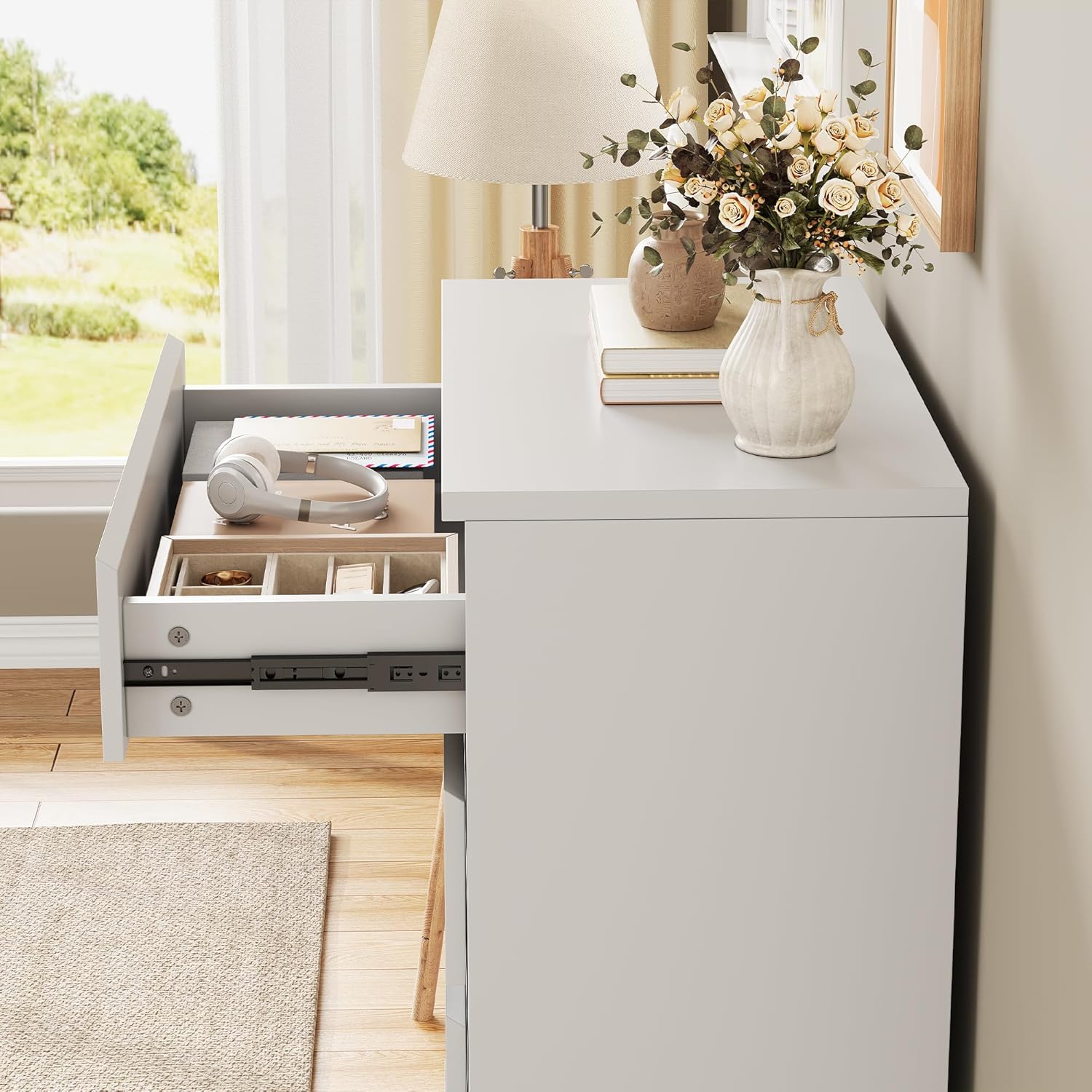 Modern White 5 Drawer Dresser for Bedroom, Simply Chest of Drawers, Wood Storage Dresser with Deep Drawers for Living Room Hallway Entryway, White