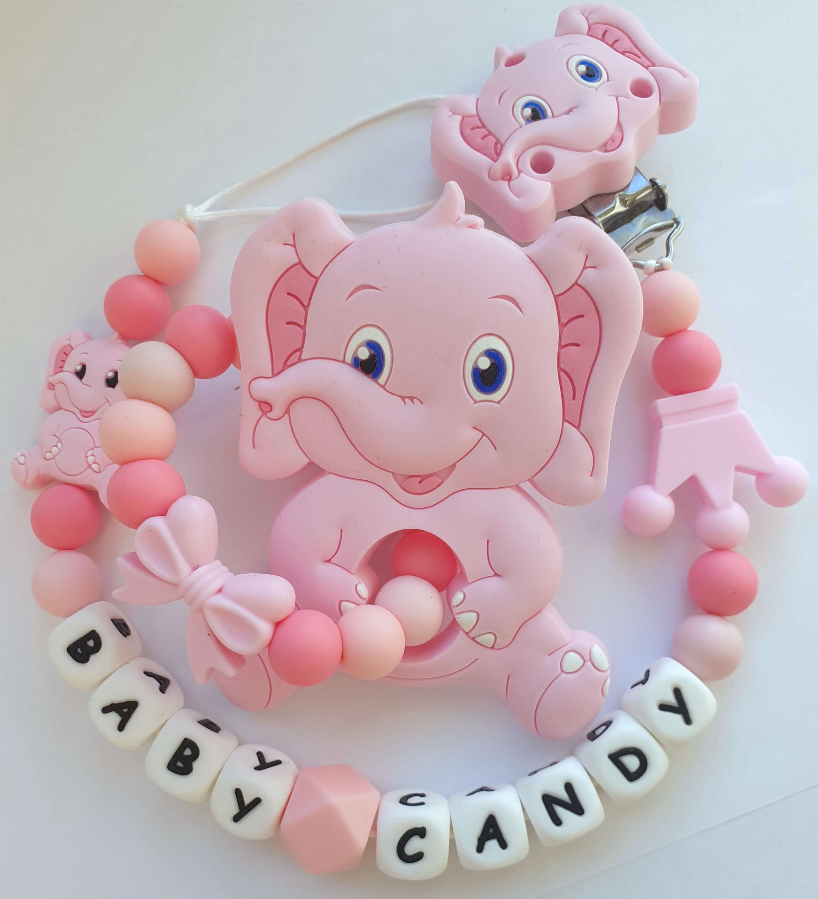 Vardinis čiulptuko laikiklis ir kramtukas su apyranke