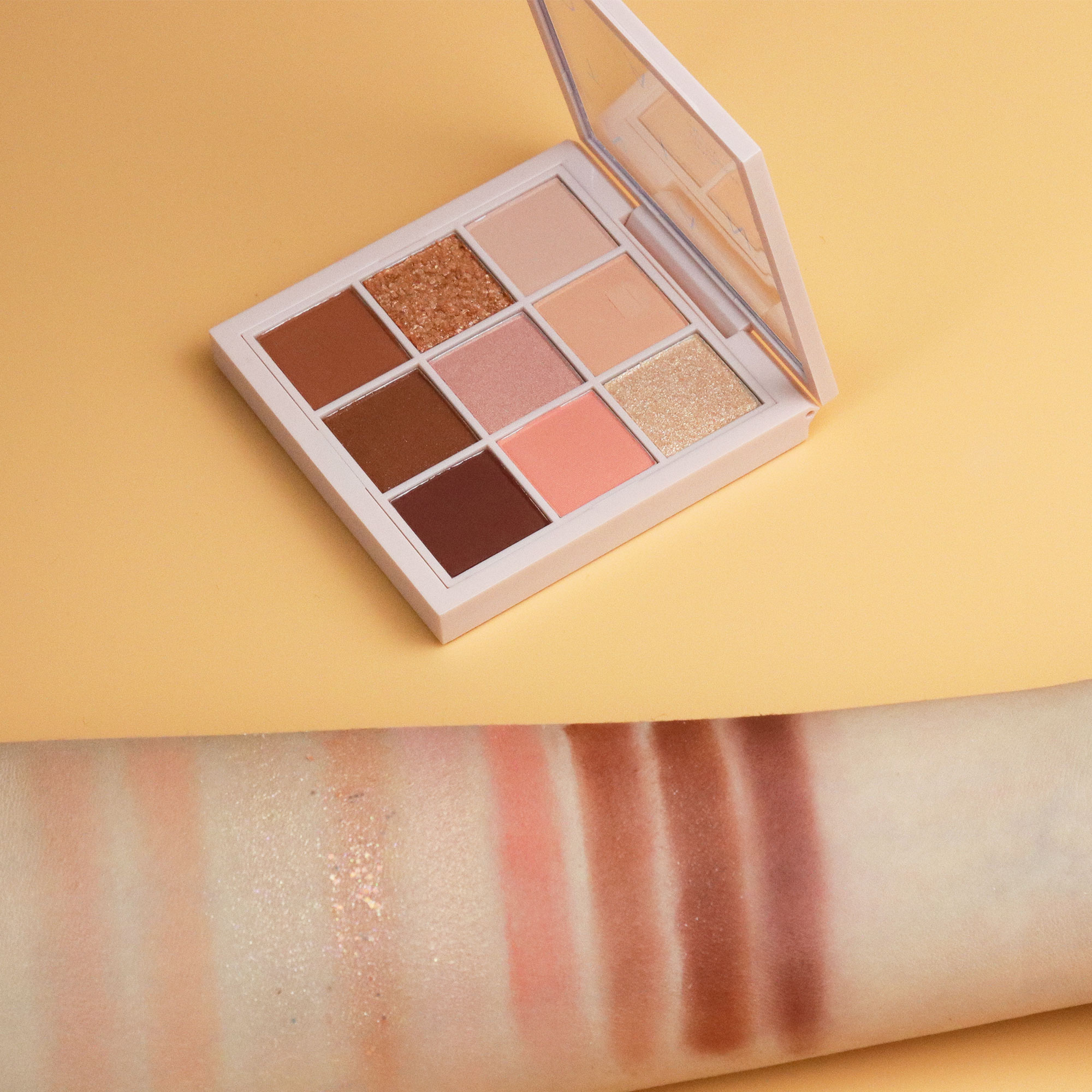 	NATINDA MAGIC EYE SHADOW PALETTE- NO.01-Coral Smoothie - باليت ظلال العيون