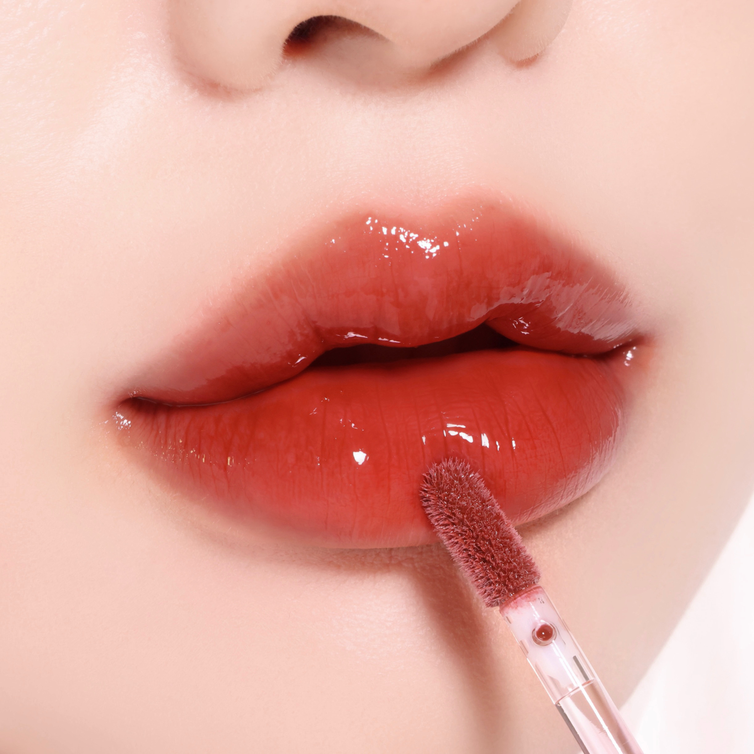 BLACK ROUGE - Chewy Lip Glaze - GZ01 Peach Blossom - أحمر شفاه أسود - ملمع شفاه مطاطي