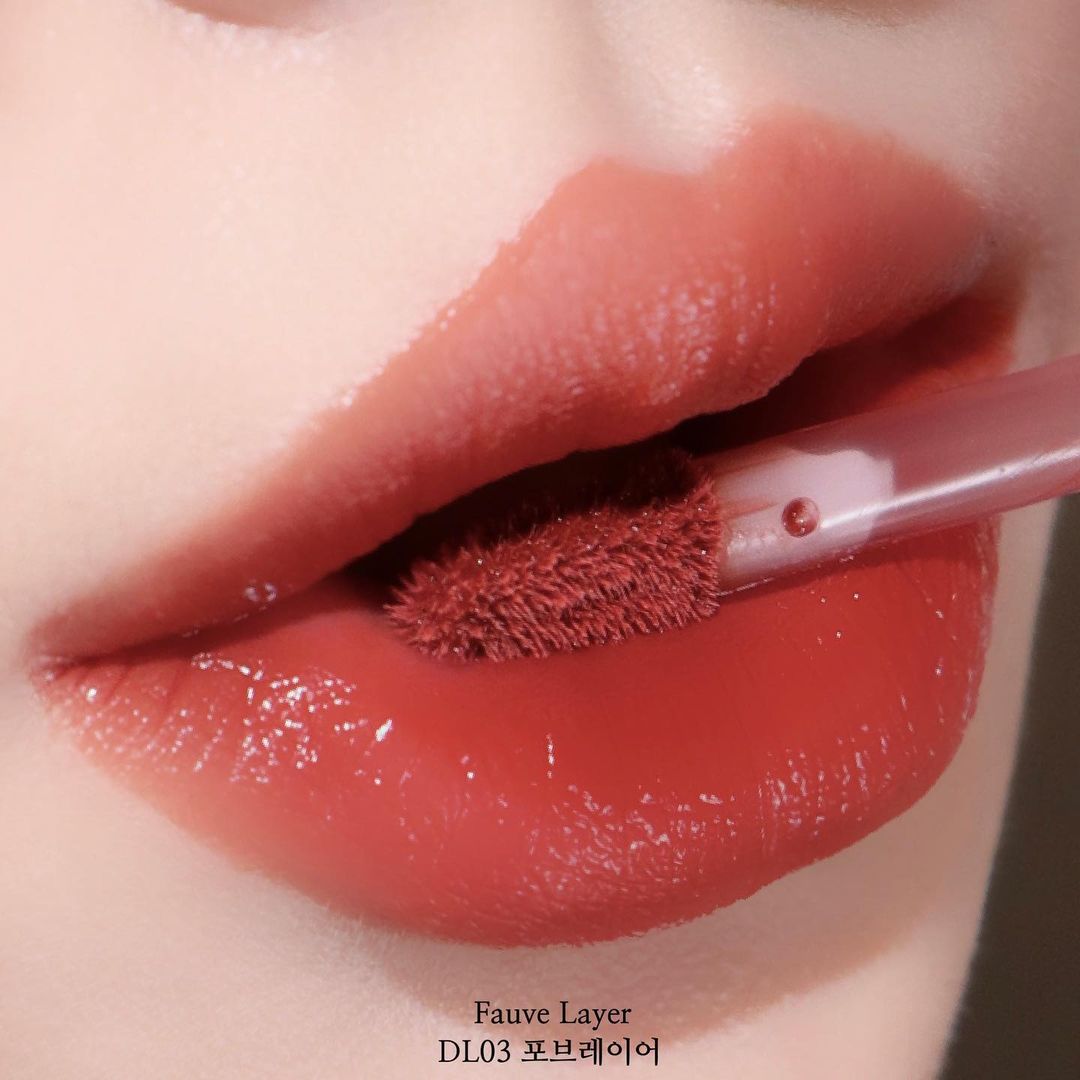 BLACK ROUGE - Double Layer Over Velvet  - DL03 Fauve kleur-  أحمر شفاه أسود - طبقة مزدوجة فوق المخمل