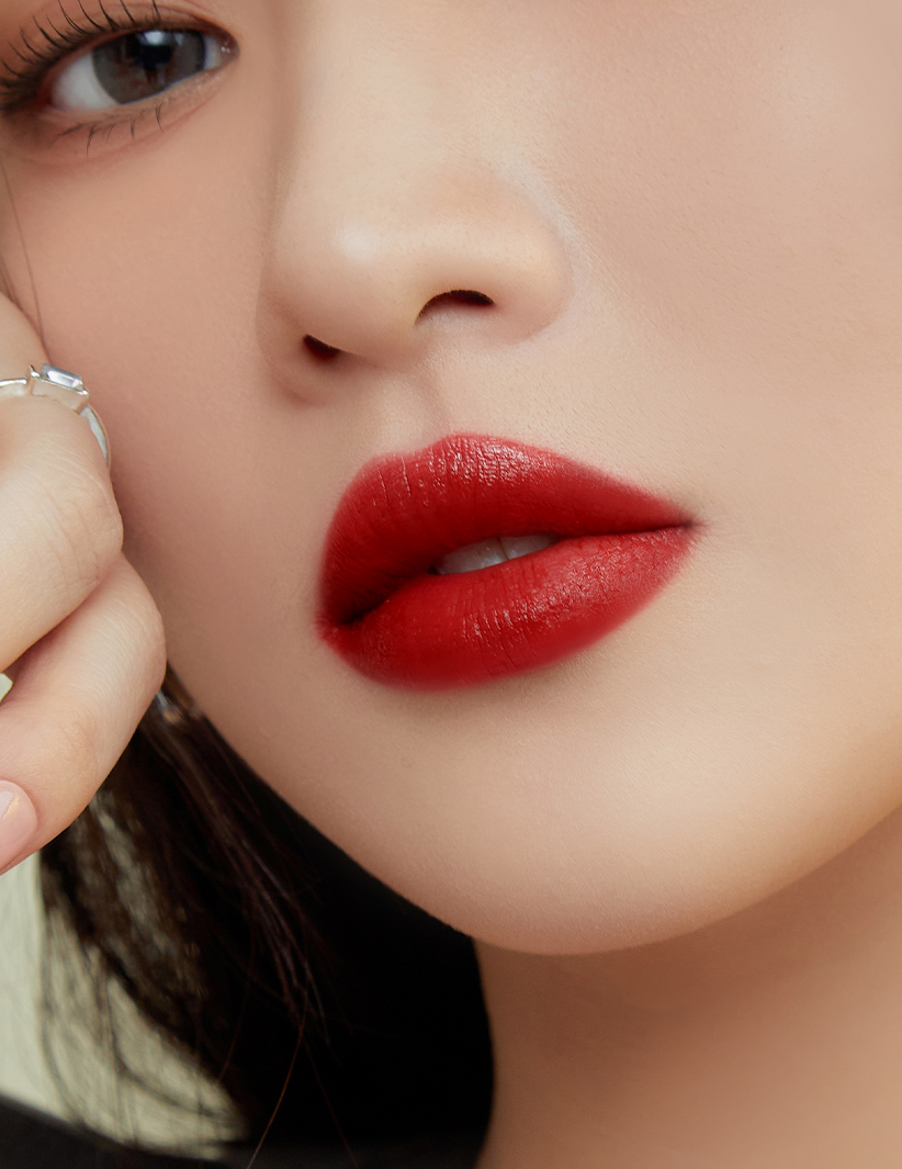 BLACK ROUGE - Double Layer Over Velvet 2- 	DL11 Dada Chilli -أحمر شفاه أسود - طبقة مزدوجة فوق المخمل 2